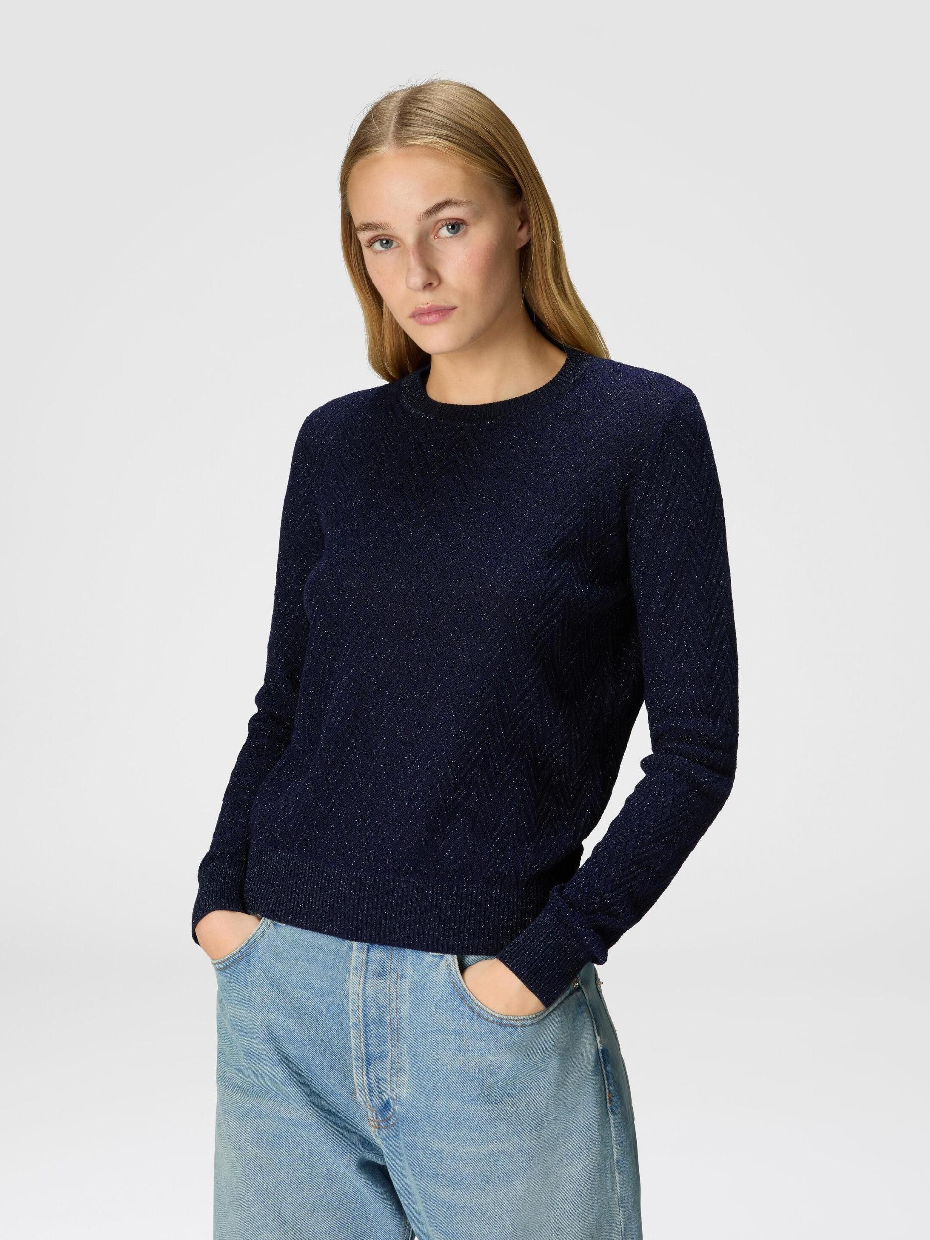 Long-sleeved crew neck sweater with chevron pattern Product Image