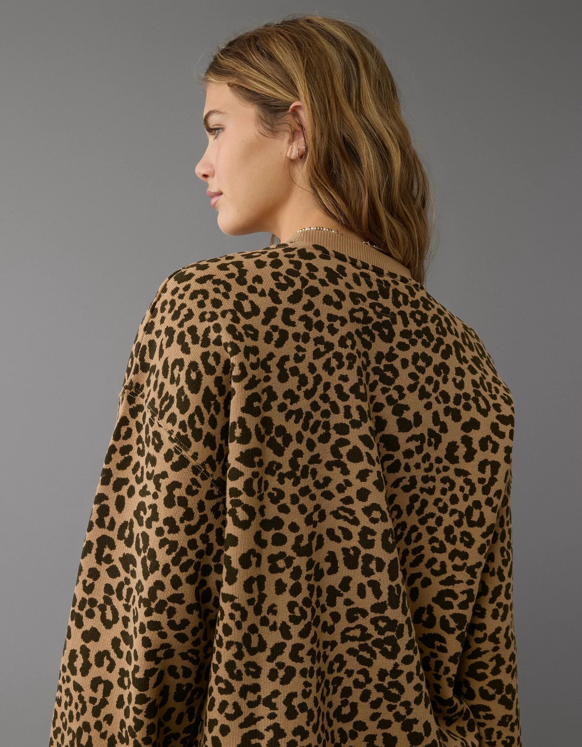 AE Relaxed Wide Sleeve Sweatshirt Product Image