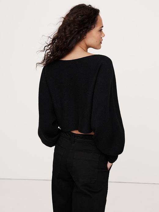Midweight Cashmere Cropped Sweater Product Image