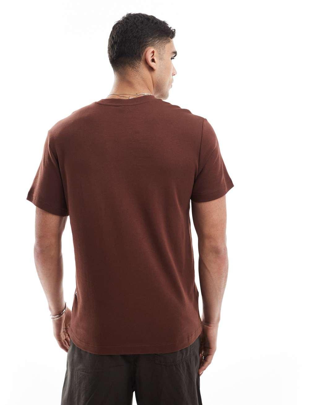 G-Star t-shirt in brown with summit print Product Image