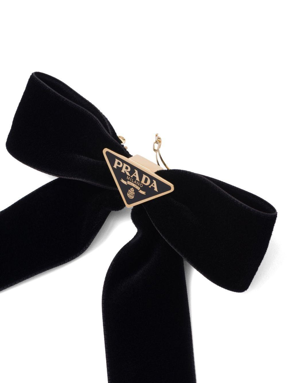 triangle-logo bow velvet hair clip Product Image