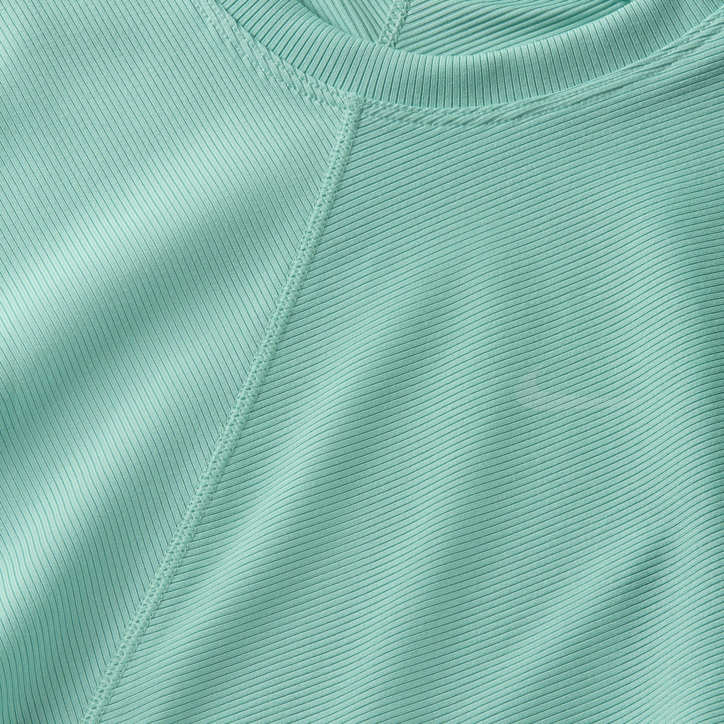 Nike One Fitted Rib Women's Dri-FIT Short-Sleeve Cropped Top Product Image