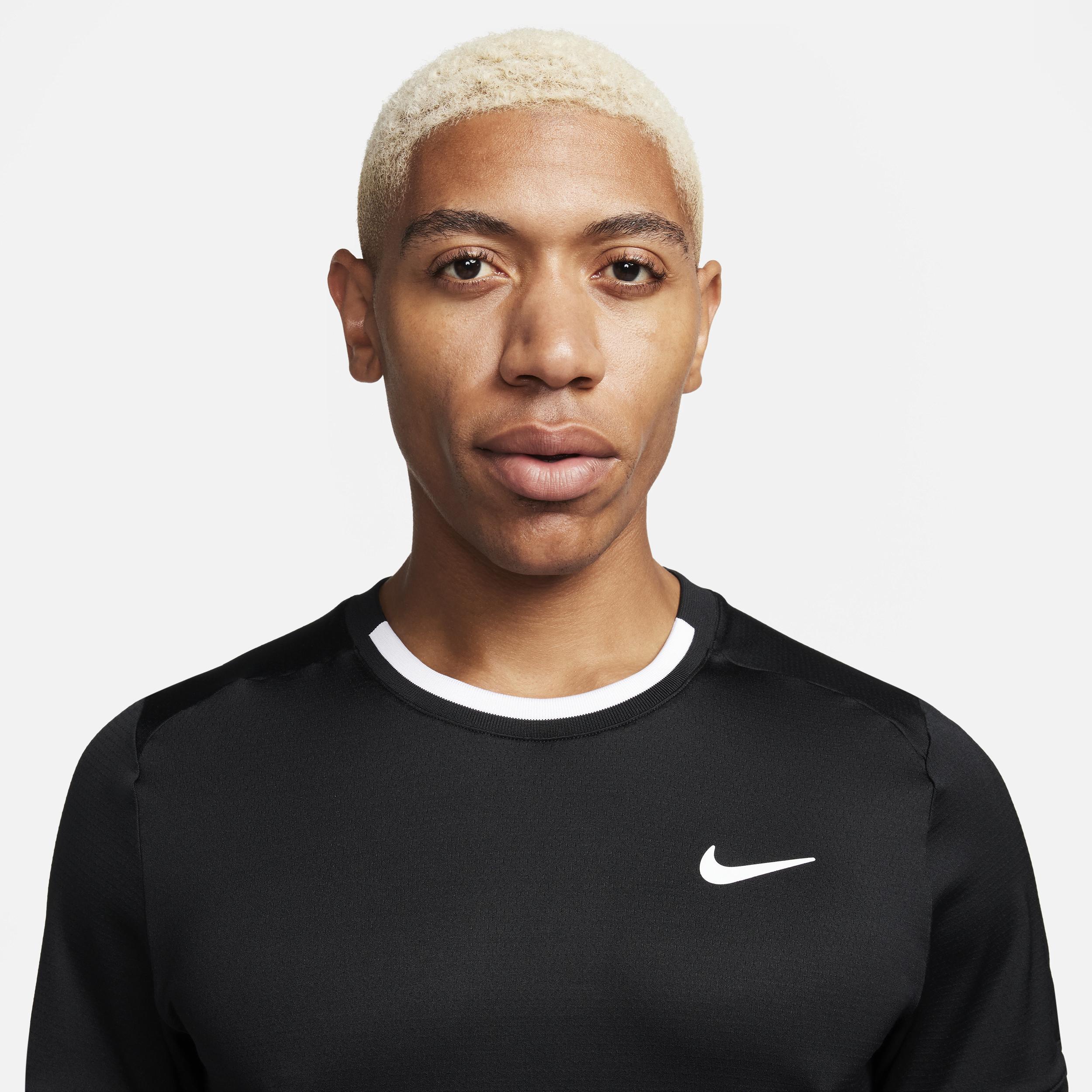 NikeCourt Advantage Men's Dri-FIT Tennis Top Product Image