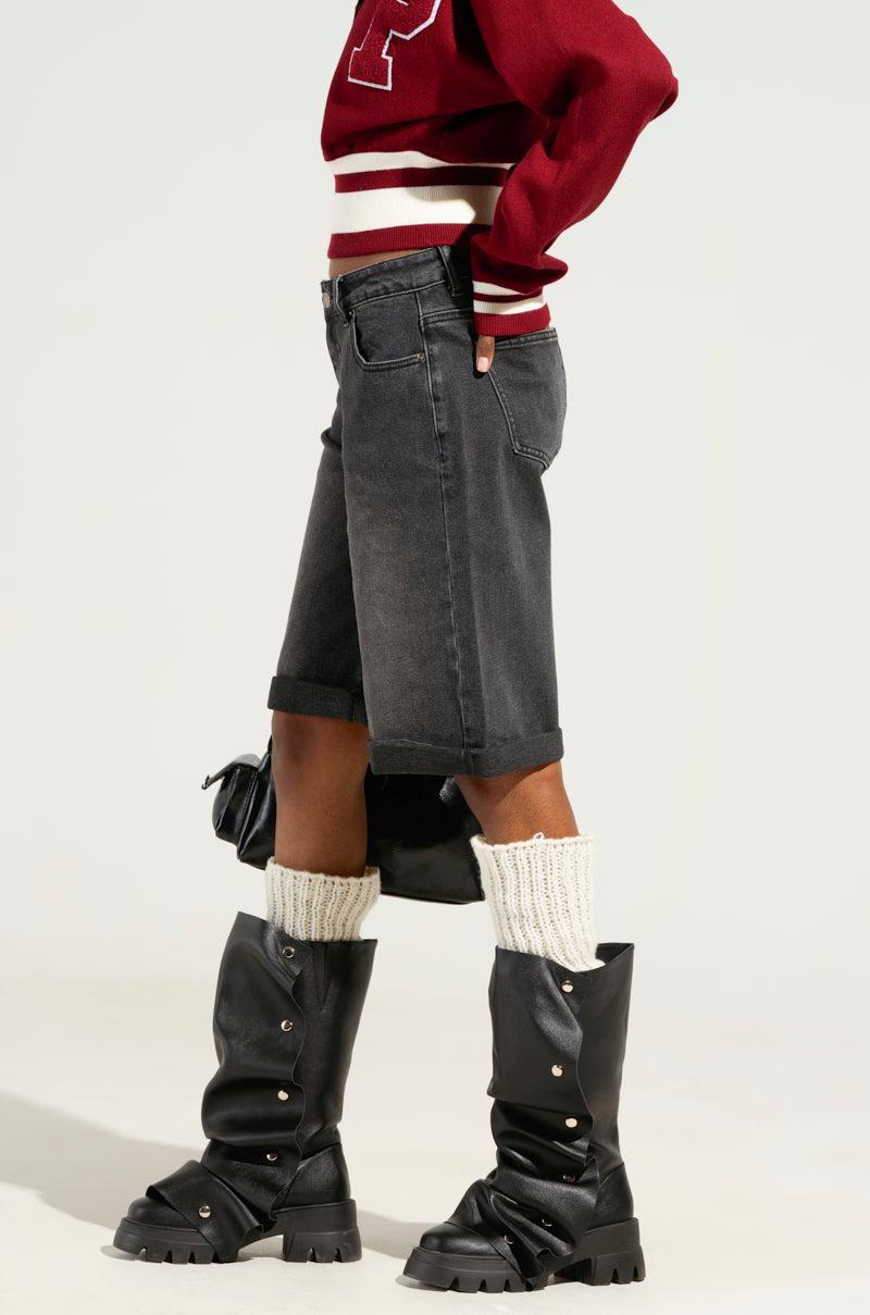 DONT KNOW DONT CARE BERMUDA SHORT Product Image