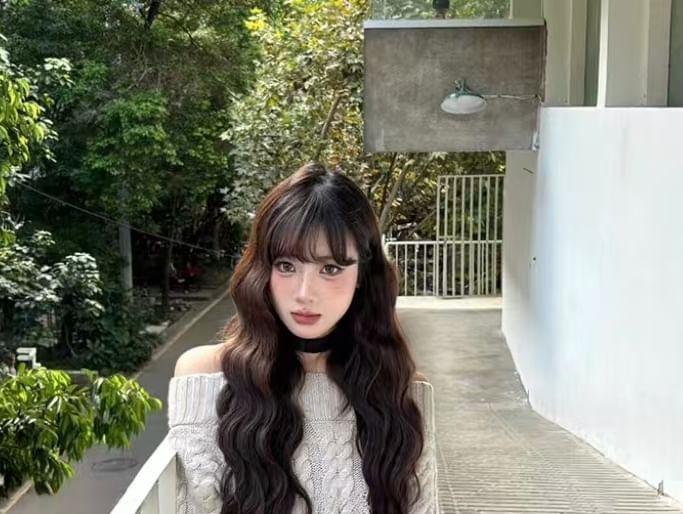 Off-Shoulder Plain Cable Knit Sweater / High Rise Plain Pleated Mini A-Line Skirt Product Image