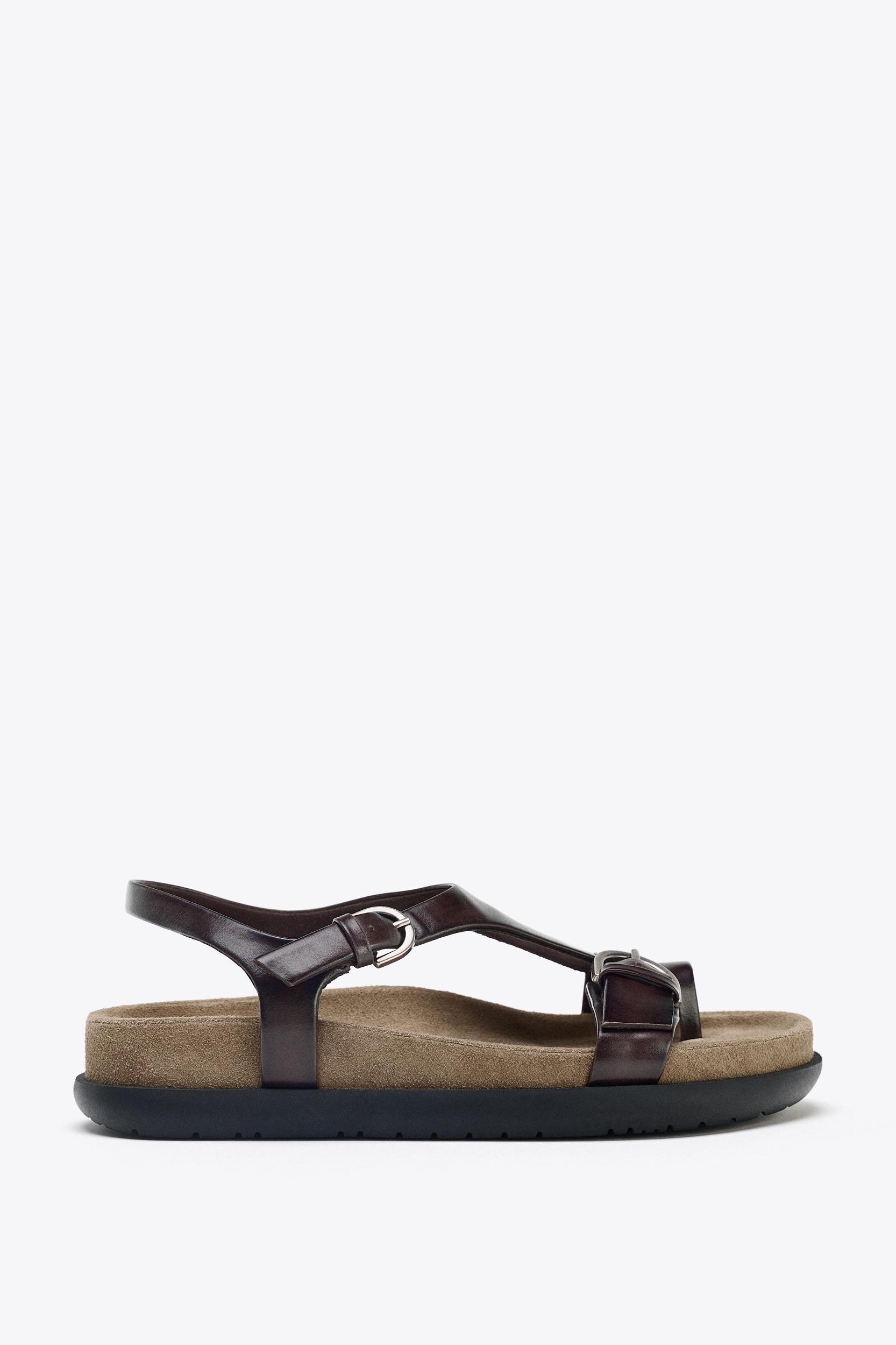 FLAT LEATHER SANDALS Product Image