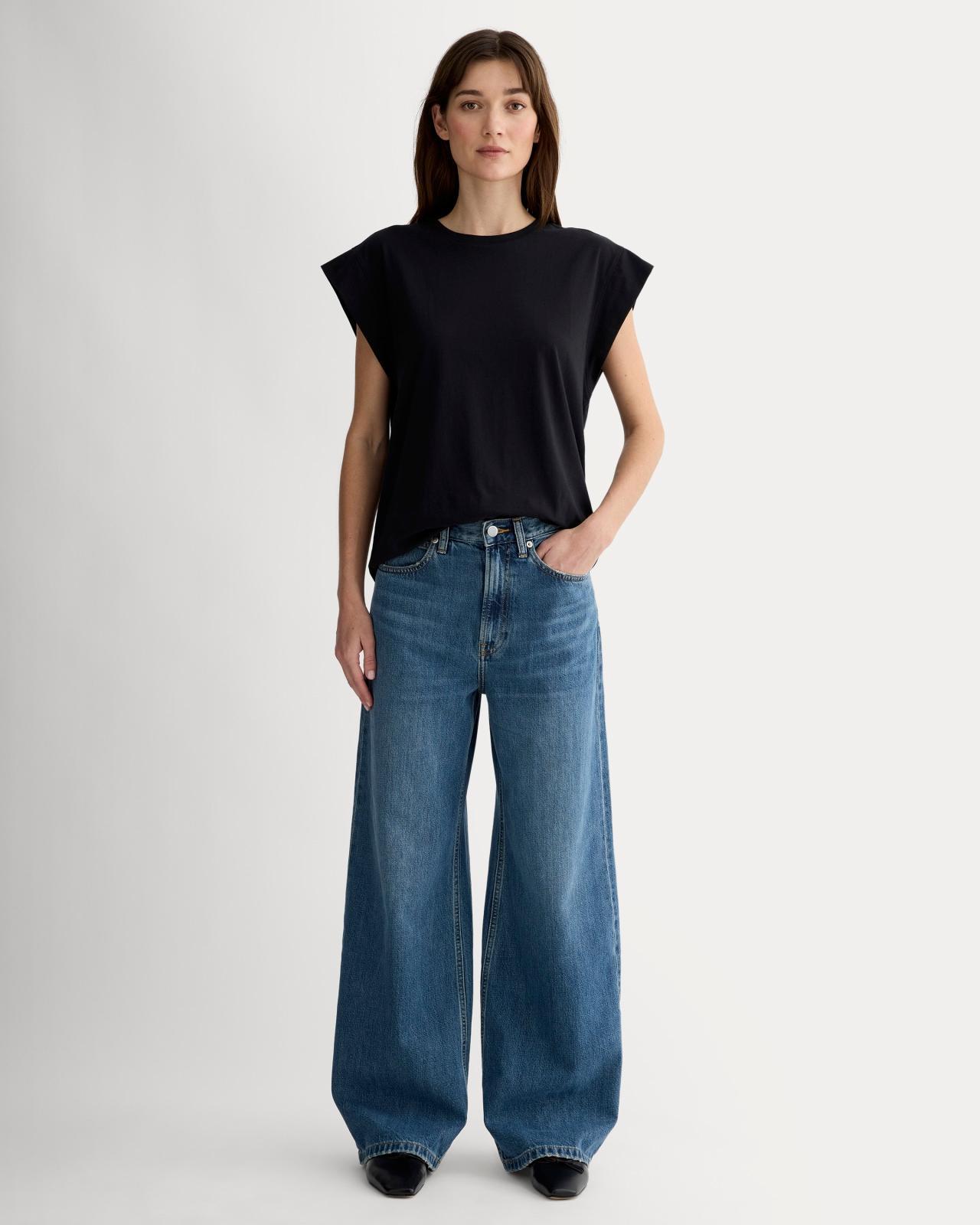 The Muscle Tee in Essential Cotton Product Image