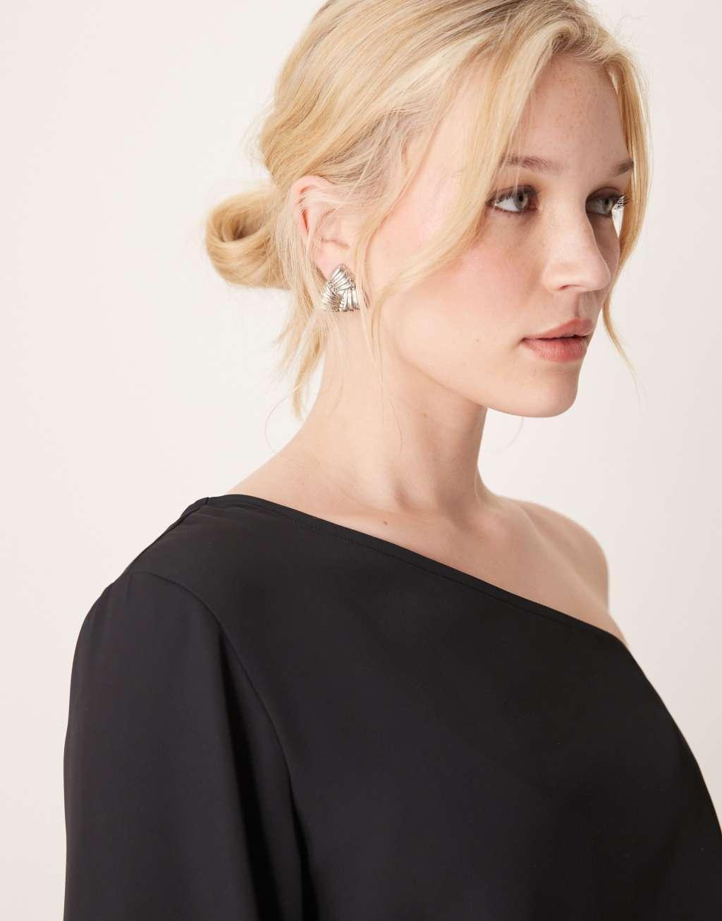 Vila one shoulder top in black Product Image