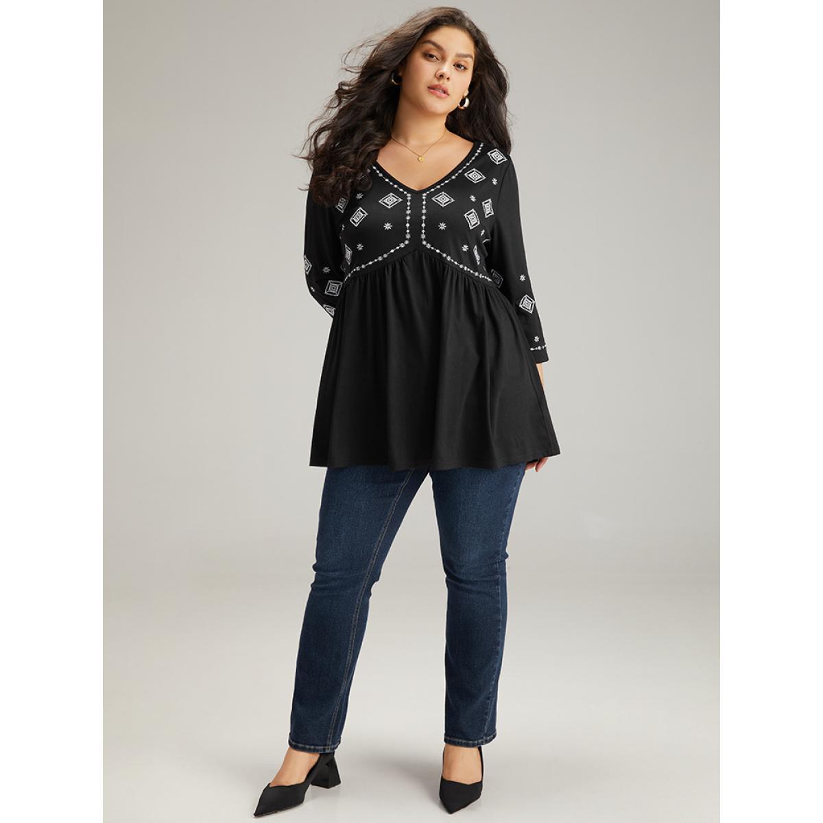 Plus Size Bandana Embroidered V Neck Gathered T-shirt Black Women Elegant Embroidered Bohemian Print V-neck Dailywear T-shirts BloomChic 10/M Product Image