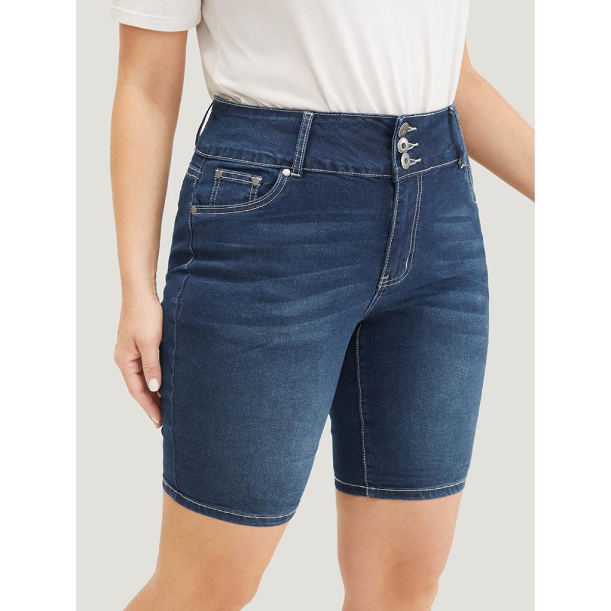 Plus Size Slightly Stretchy High Rise Black Wash Denim Shorts Women Indigo Casual Plain Button Low stretch Side seam pocket Jeans BloomChic 30/6X Product Image