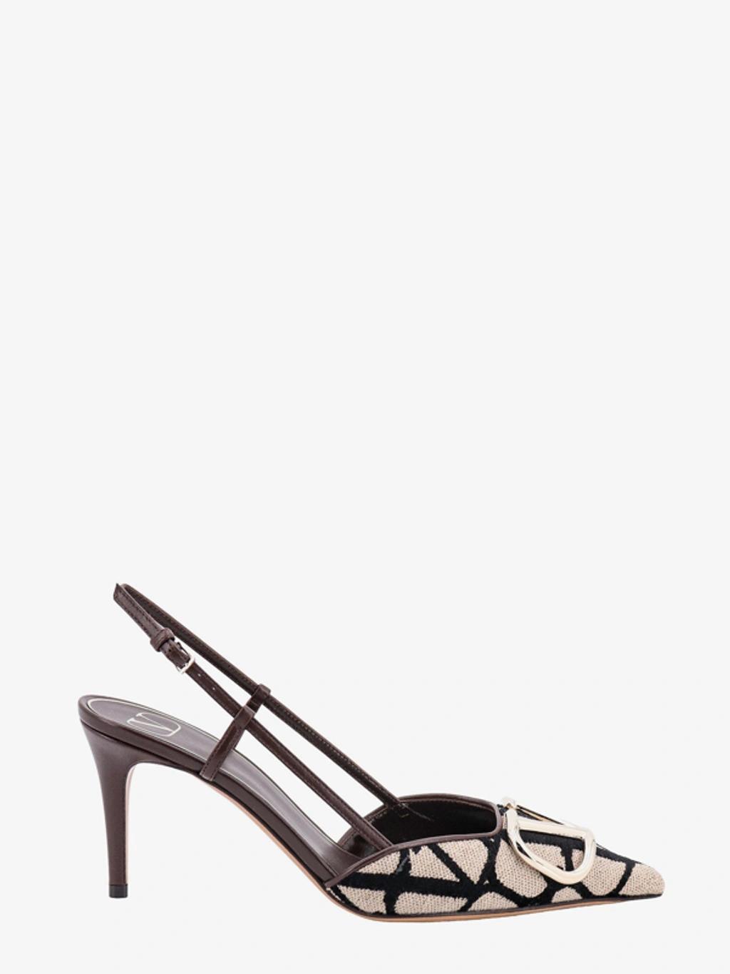 logo-detail slingback pumps Product Image