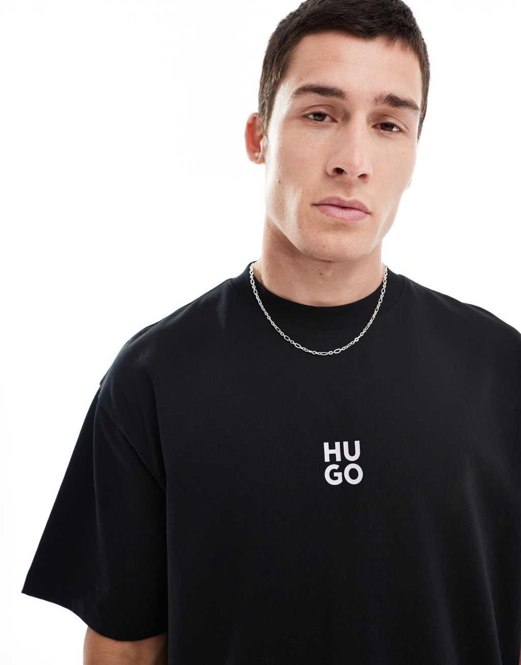 HUGO Red dflofire T-shirt in black Product Image