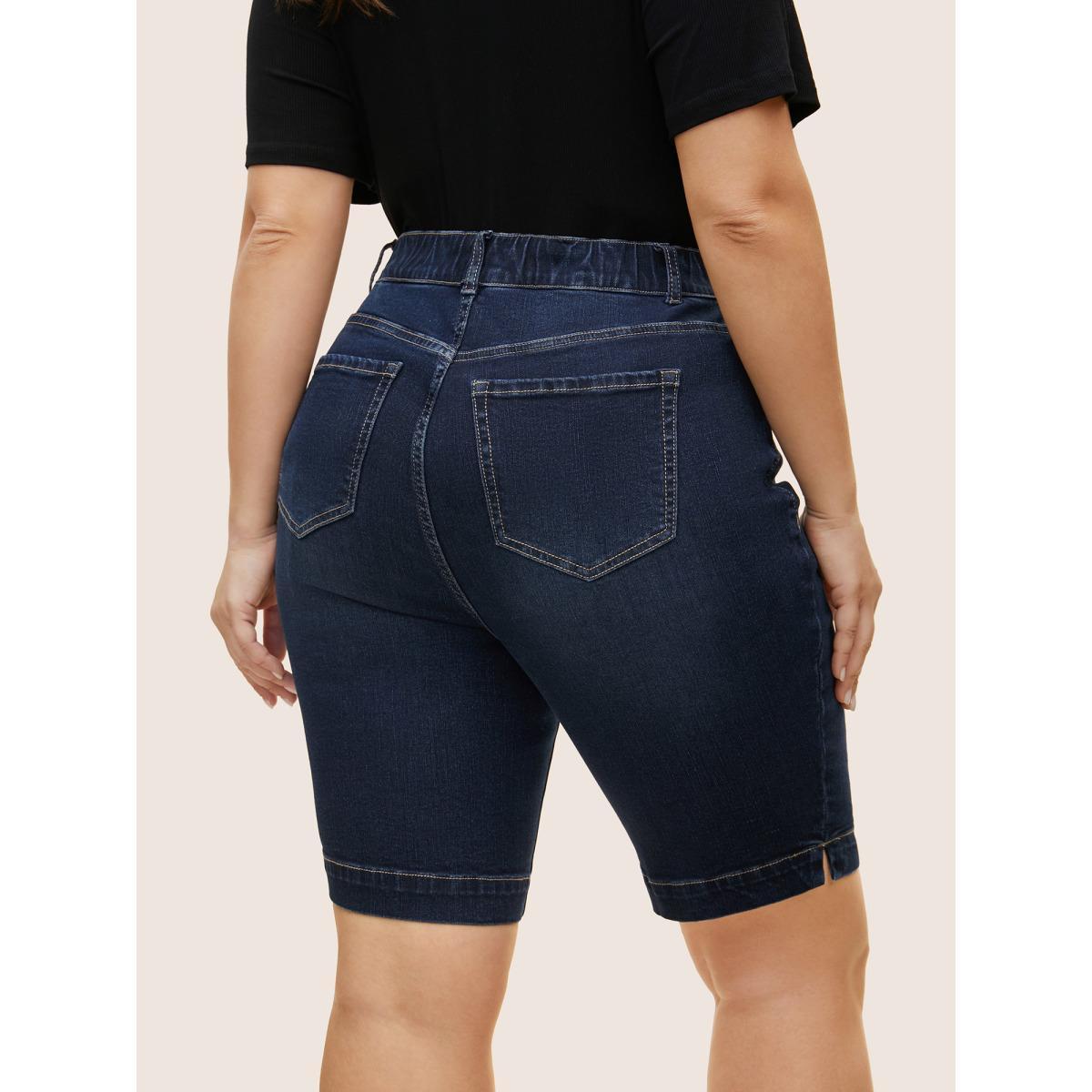 Plus Size Dark Wash Split Hem Quilted Denim Shorts Women Denimindigo Topstitching High stretch Everyday Slanted pocket Casual Denim Shorts BloomChic 16/1X Product Image