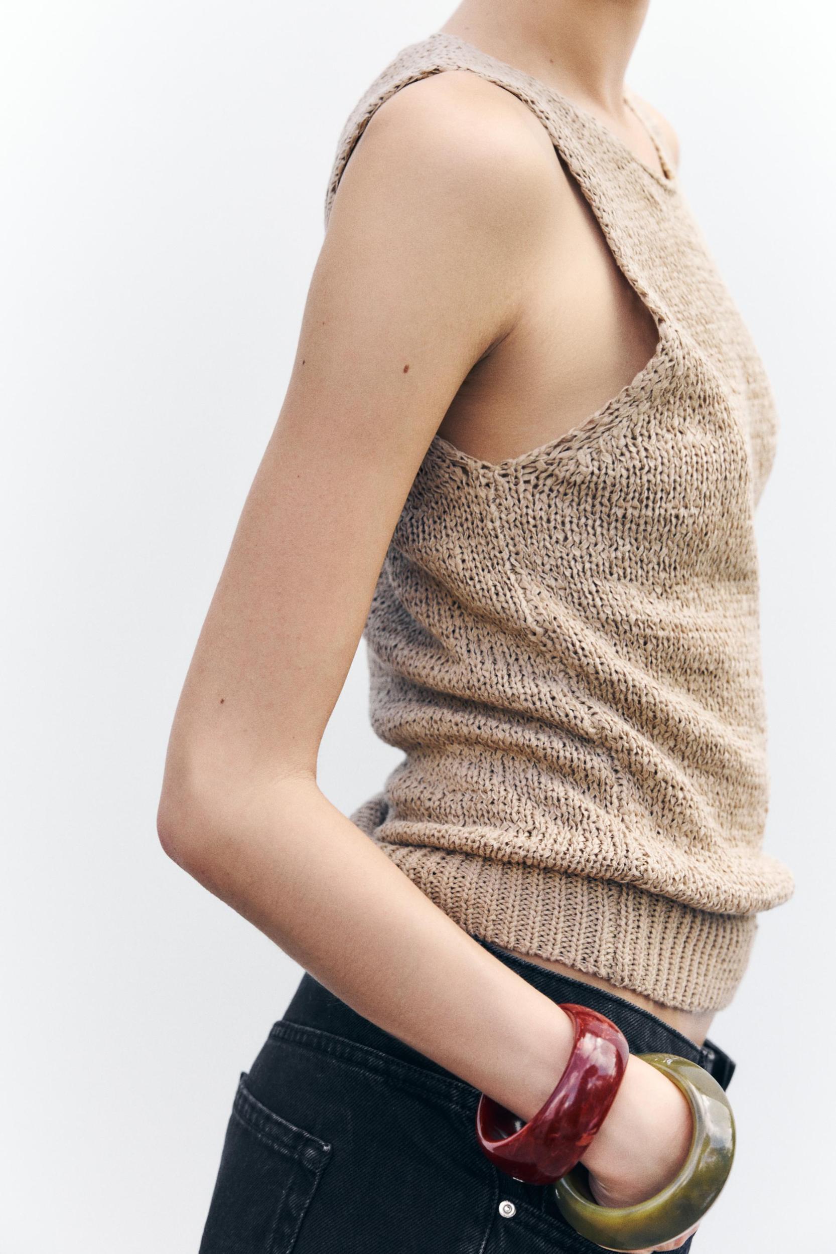 RUSTIC KNIT TOP Product Image
