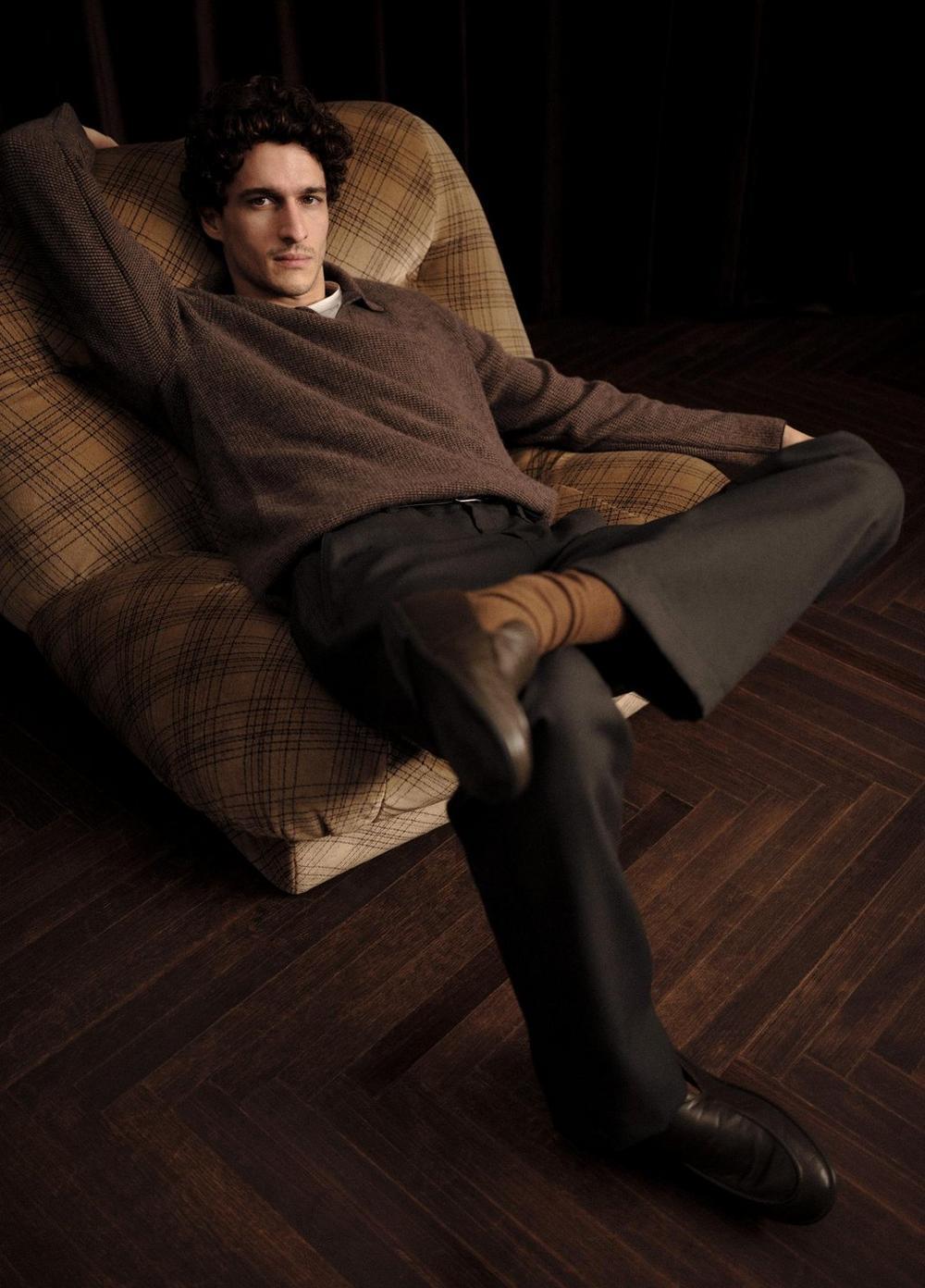 Mens Thermal Cashmere V-Neck Sweater Product Image
