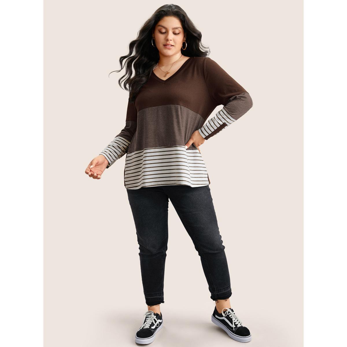 Plus Size Colorblock Contrast Striped V Neck T-shirt DarkGreen Women Casual Contrast Striped V-neck Everyday T-shirts BloomChic 18-20/2X Product Image
