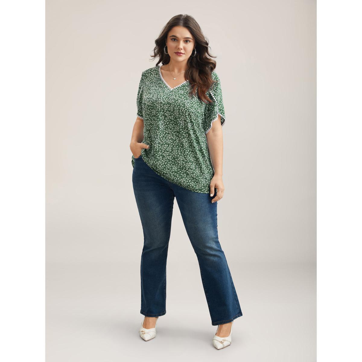 Plus Size DarkGreen Petal Sleeve Floral Lace Spliced Shirt Women Elegant Short sleeve V-neck Everyday Blouses BloomChic 22-24/3X Product Image