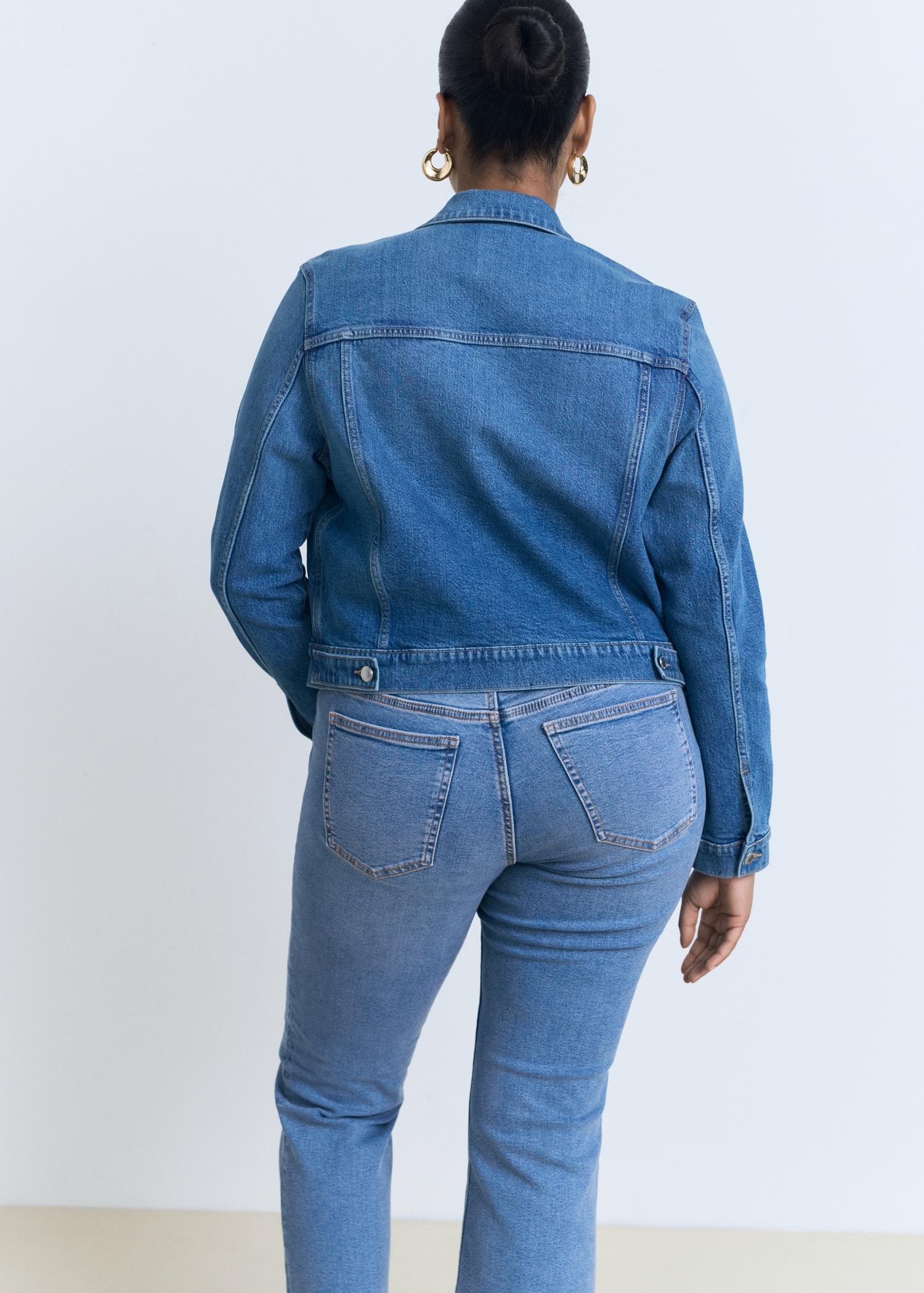 Sienna flared cropped jeans - Women | MANGO USA Product Image