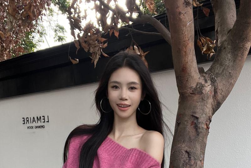 One-Shoulder Plain Top Product Image