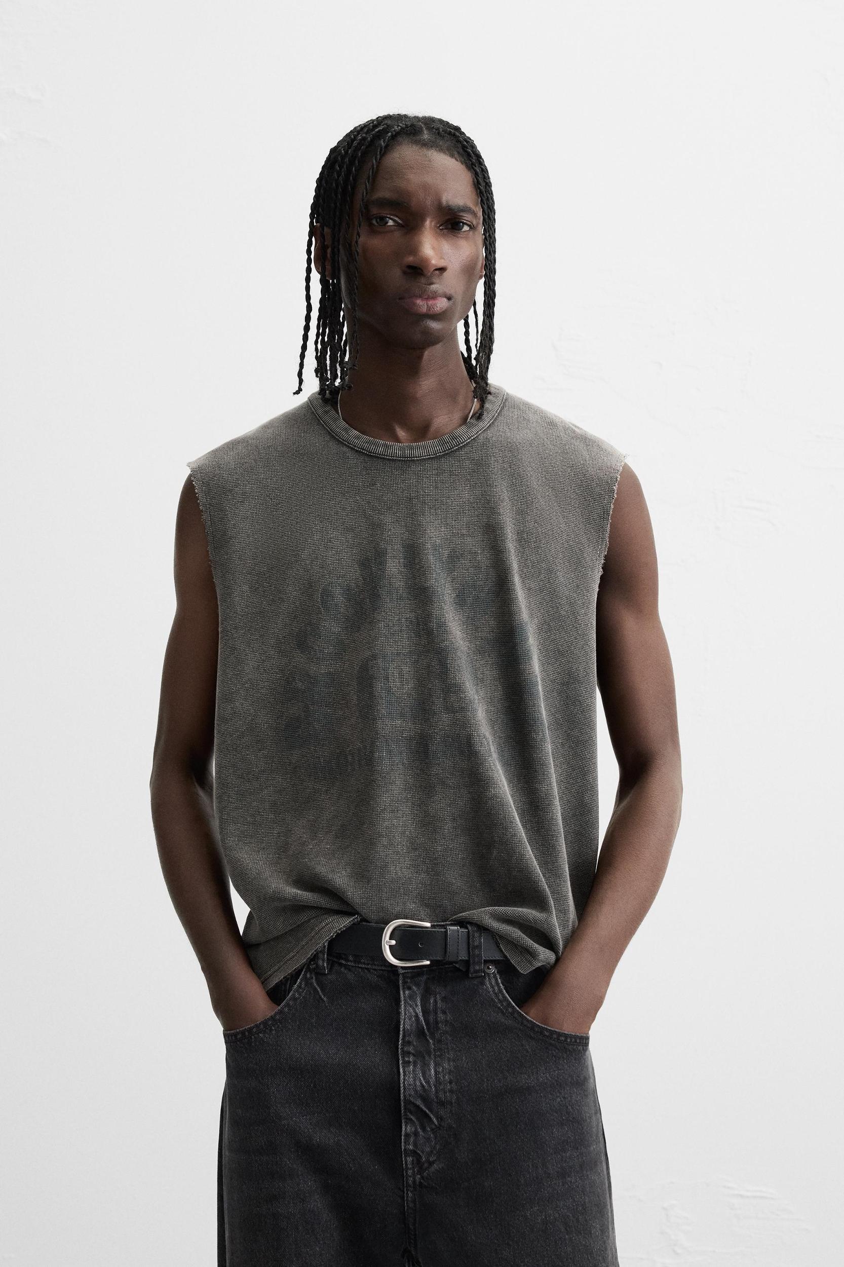 COMBINATION PRINT KNIT T-SHIRT Product Image