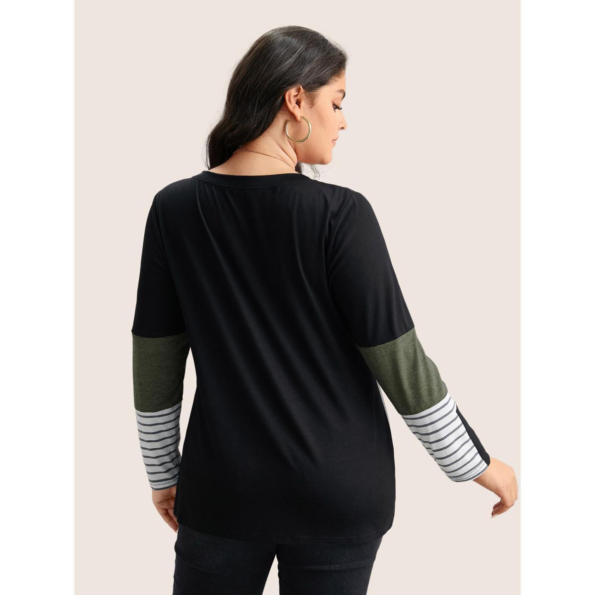 Plus Size Colorblock Contrast Striped V Neck T-shirt Green Women Casual Contrast Striped V-neck Everyday T-shirts BloomChic 14-16/1X Product Image
