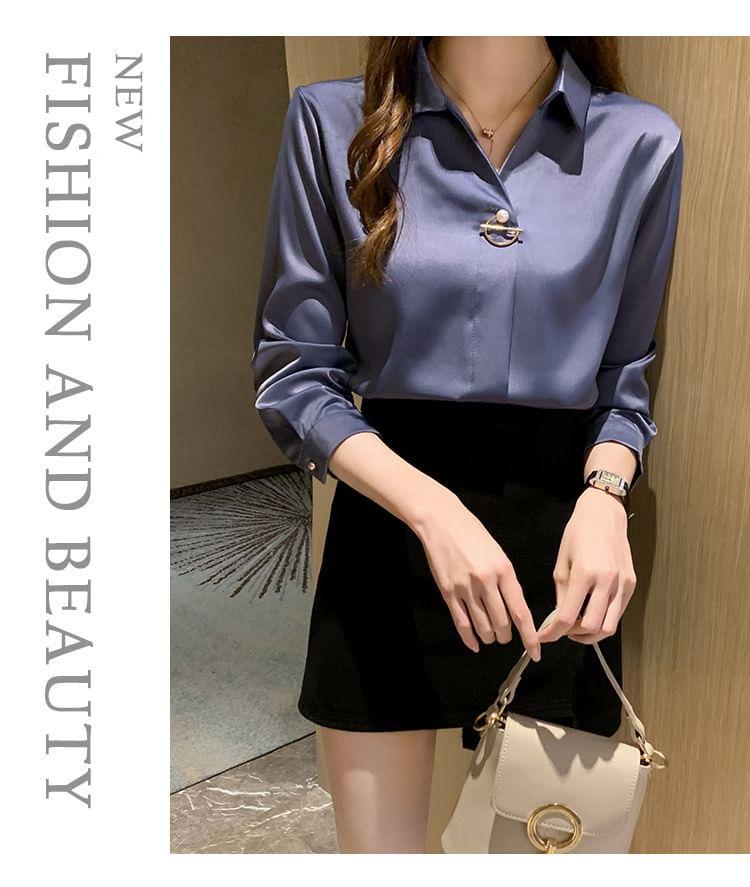 Long-Sleeve Plain Shirt Product Image