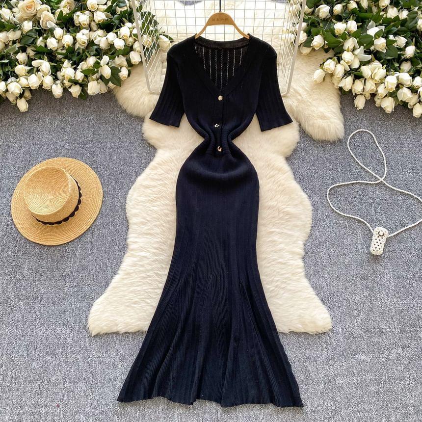 Elbow-Sleeve V-Neck Half-Buttoned Plain Maxi Mermaid Knit Dress Product Image