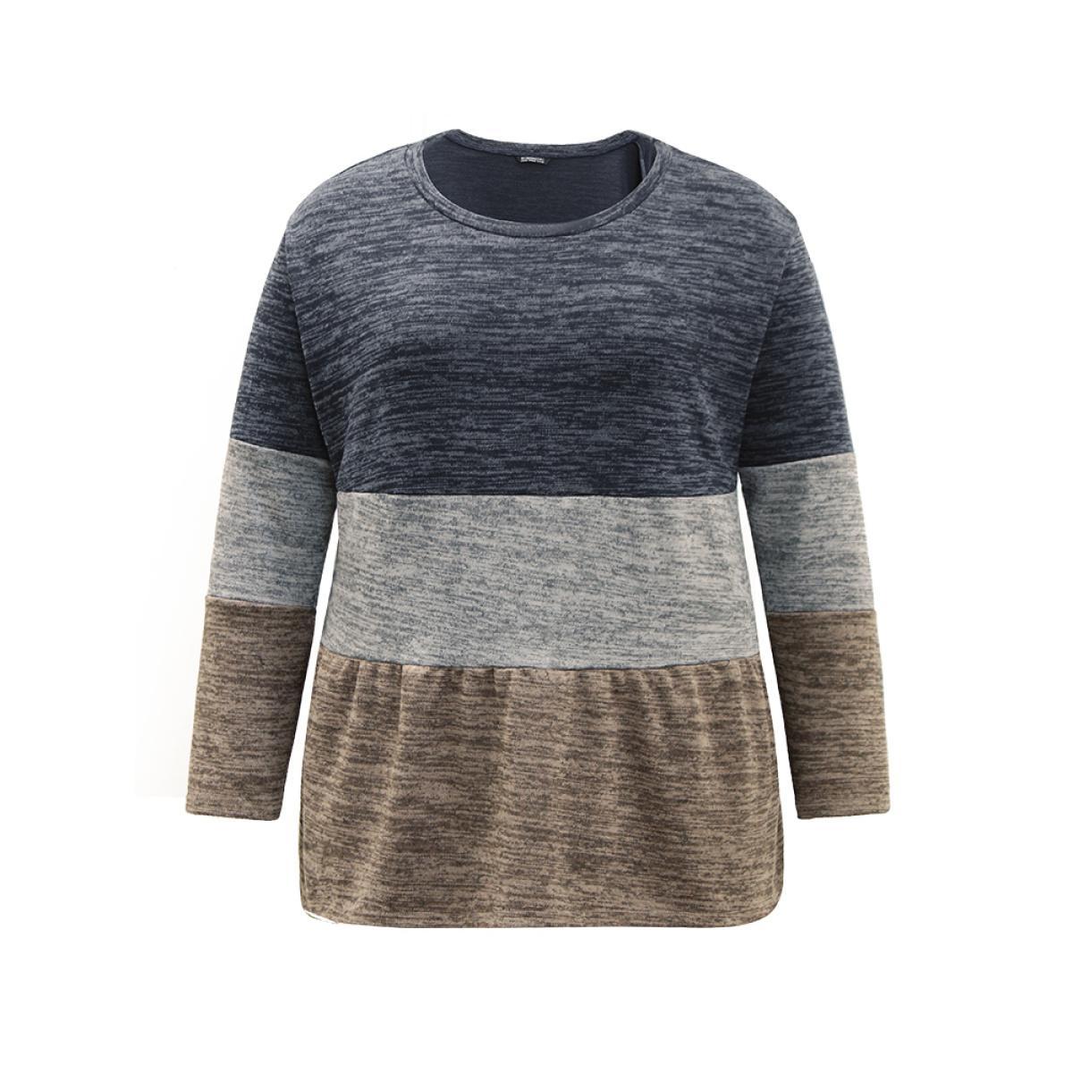 Plus Size Contrast Patchwork Gathered T-shirt Multicolor Women Casual Gathered Plain Round Neck Dailywear T-shirts BloomChic 28/5X Product Image