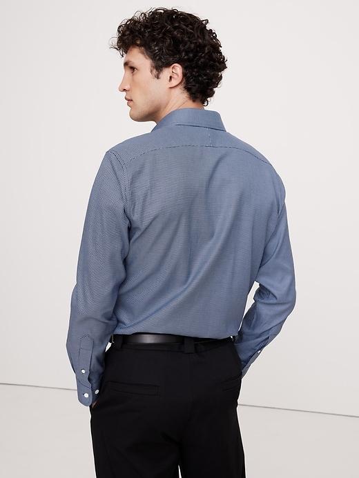 Standard-Fit Wrinkle-Resistant Dress Shirt Product Image