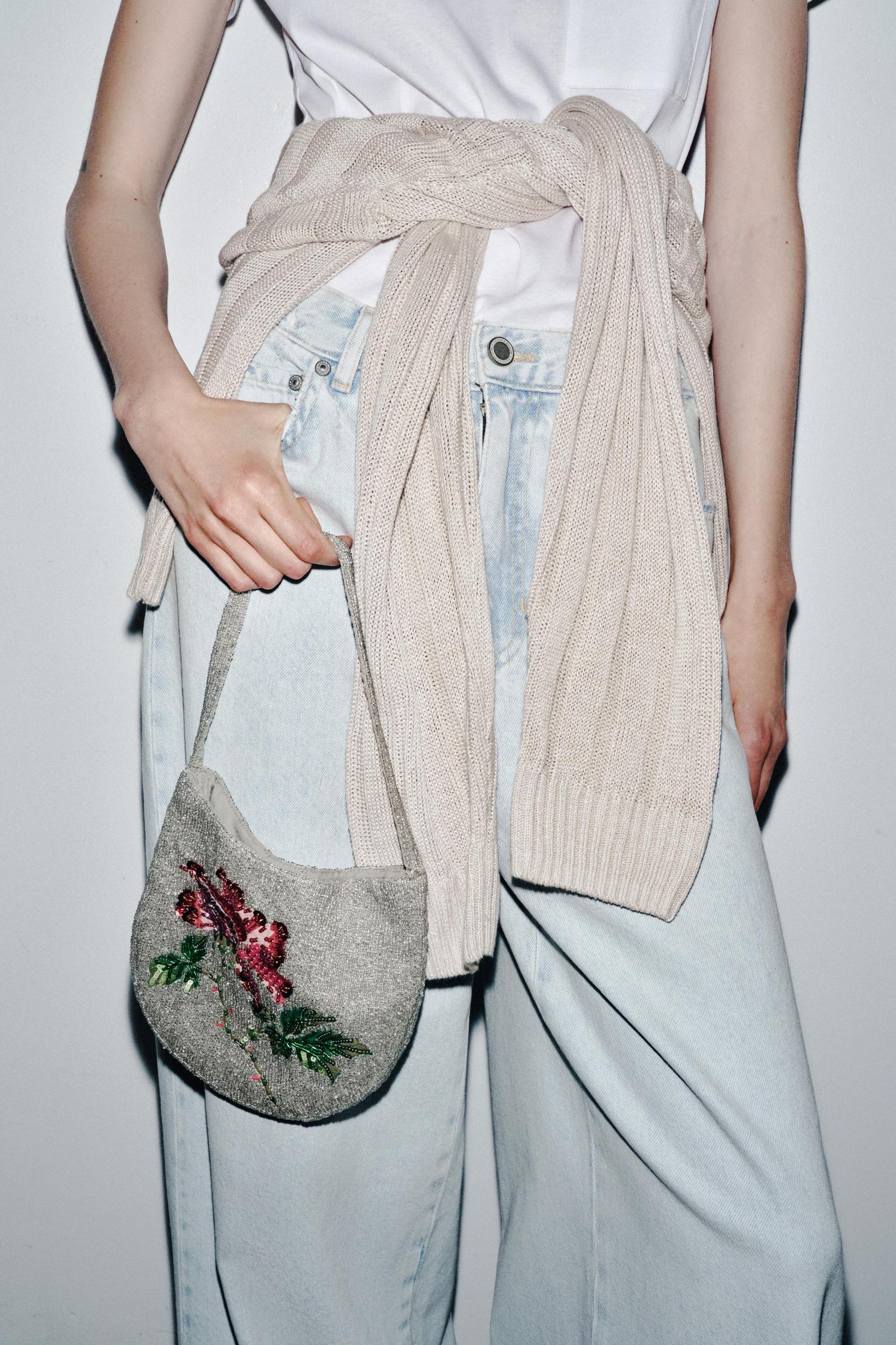 FLORAL BEADED SEQUIN BAG Product Image