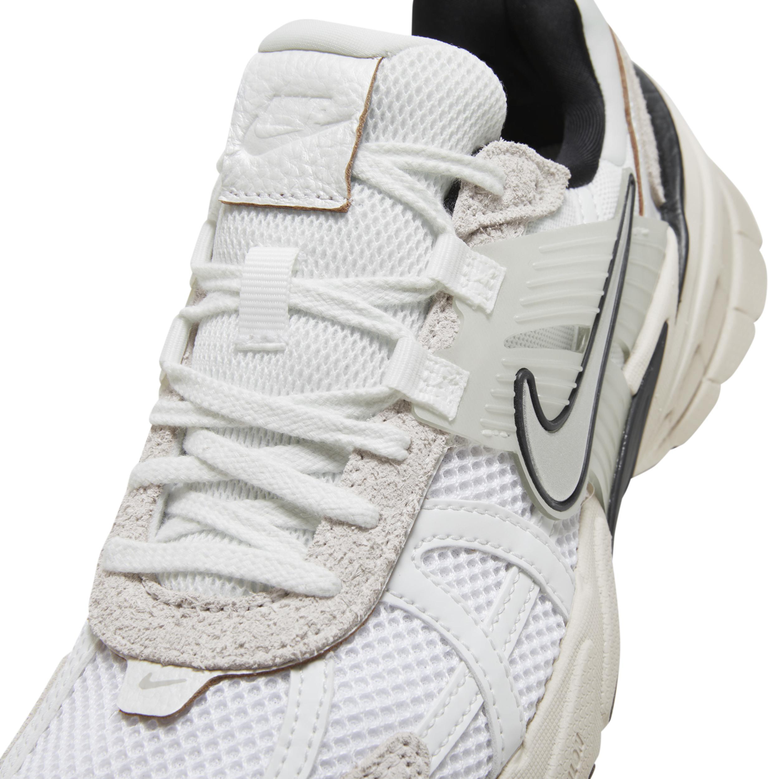 Nike Womens Nike V2K Run - Womens Running Shoes Product Image