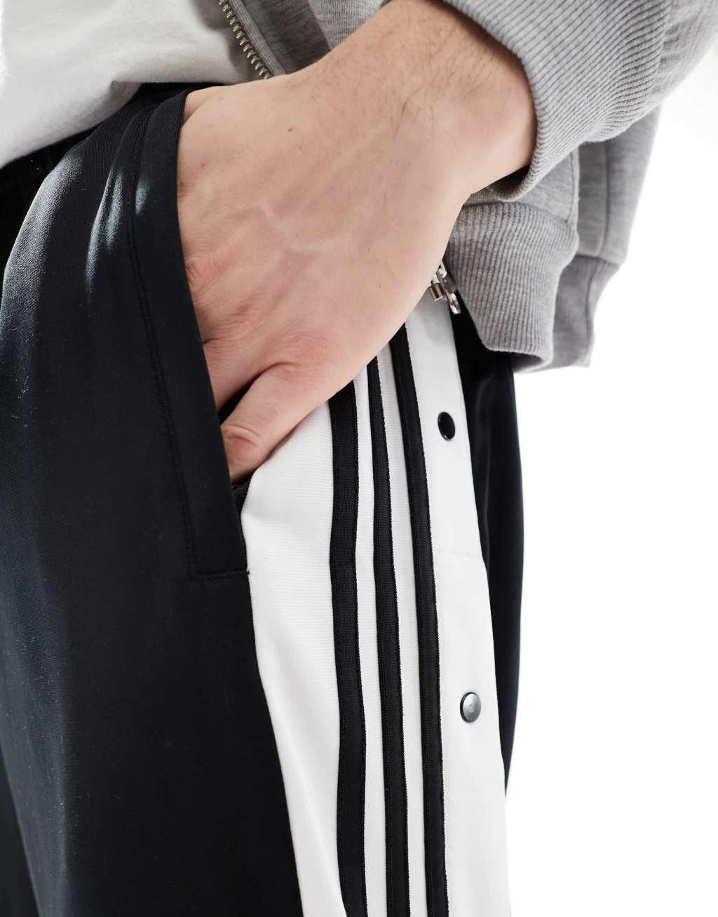 adidas Originals adicolor Adibreak track pants in black Product Image