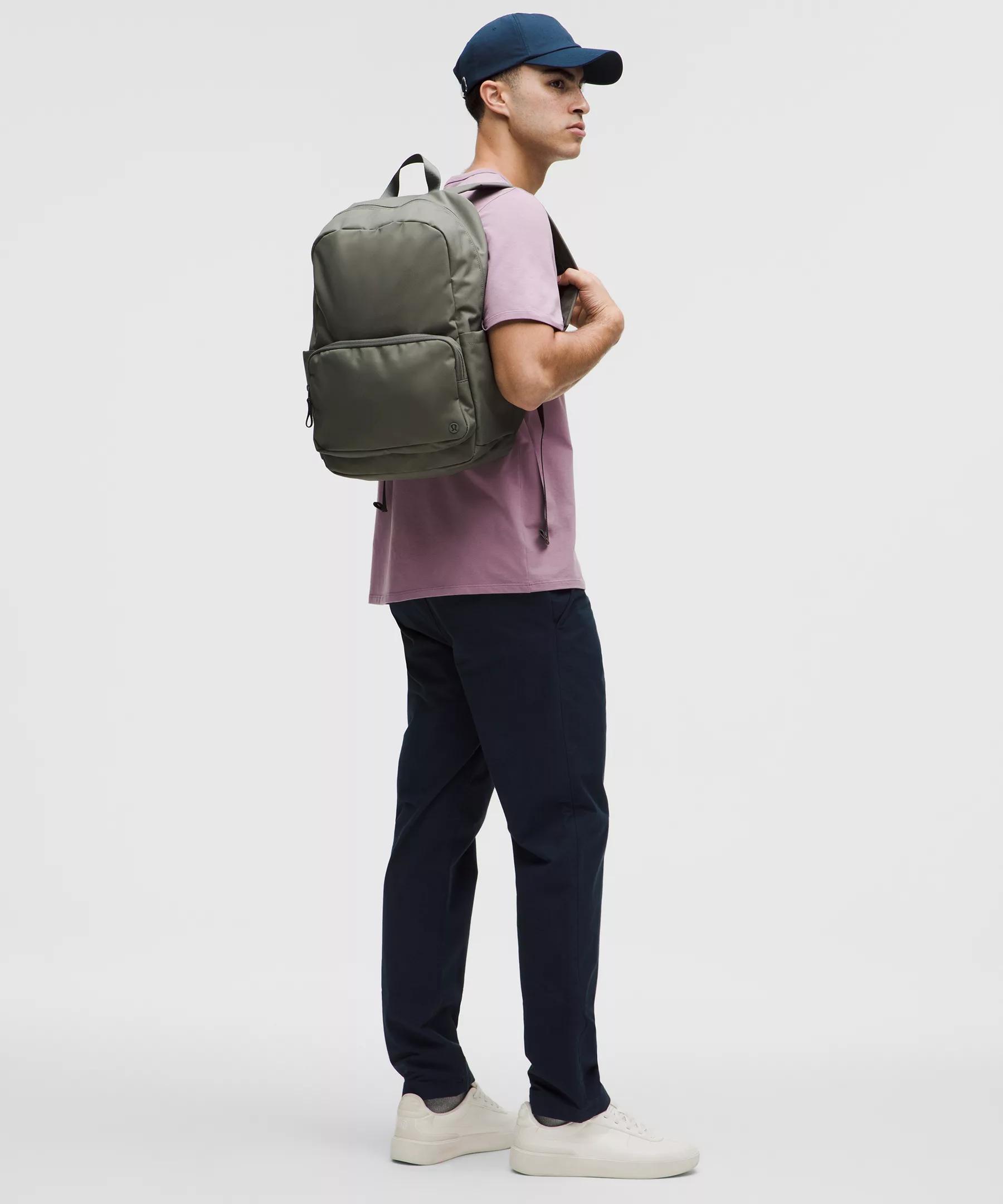Everywhere Backpack 22L *Tech Canvas Product Image