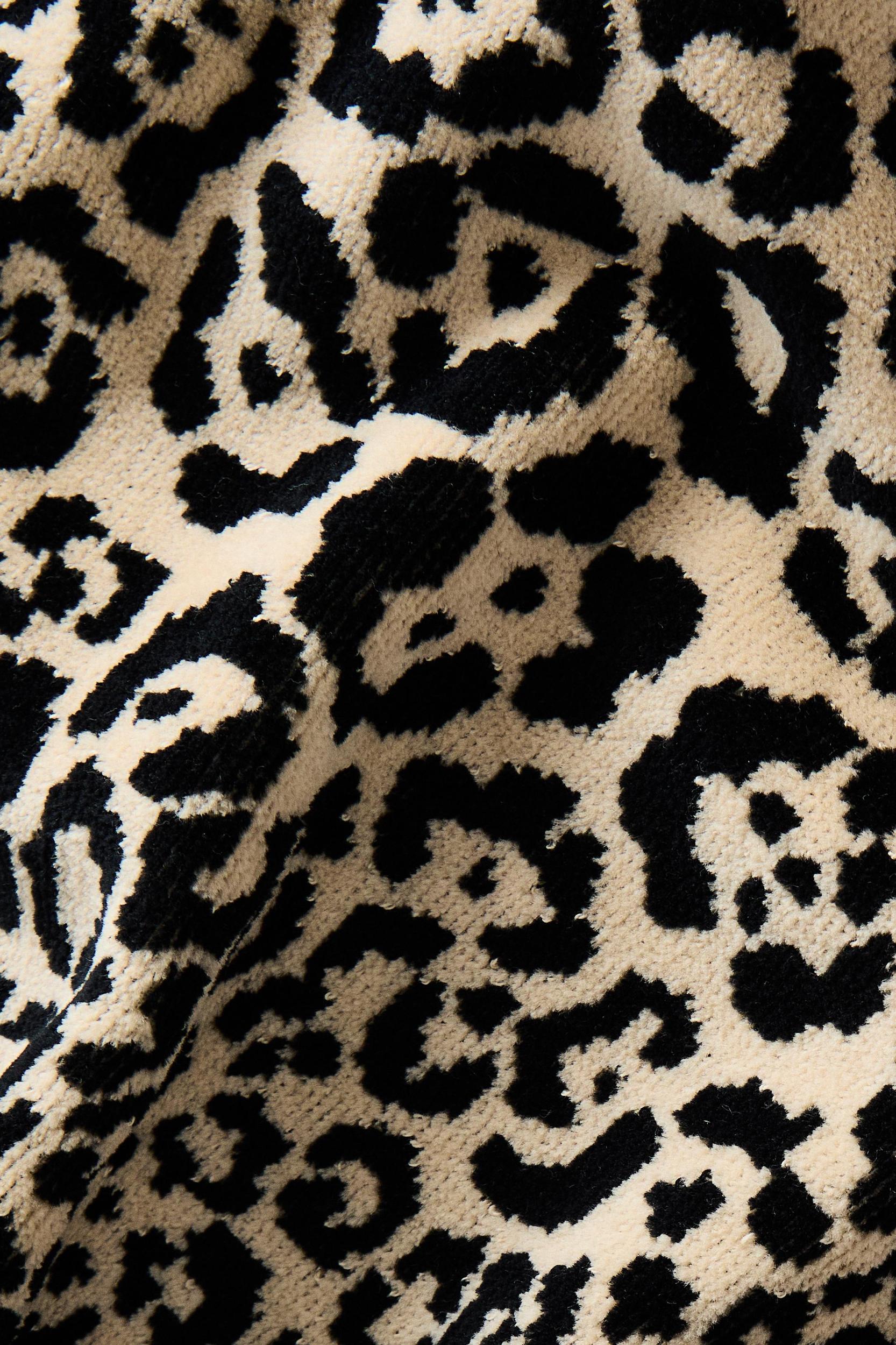 ANIMAL PRINT VELOUR BEACH TOWEL Product Image