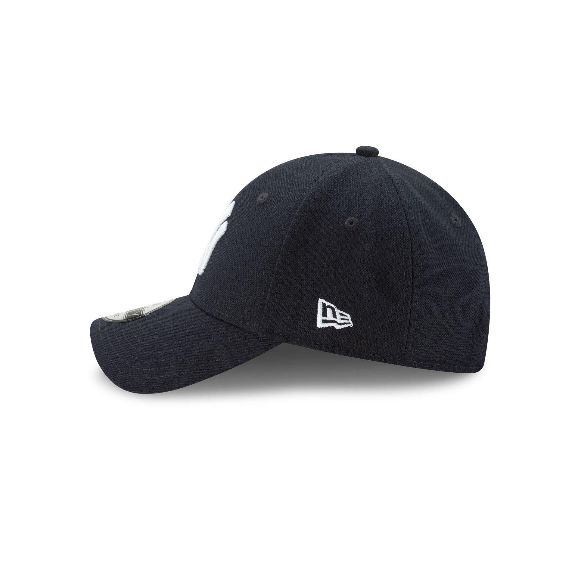New York Yankees The League 9FORTY Adjustable Hat Male Product Image