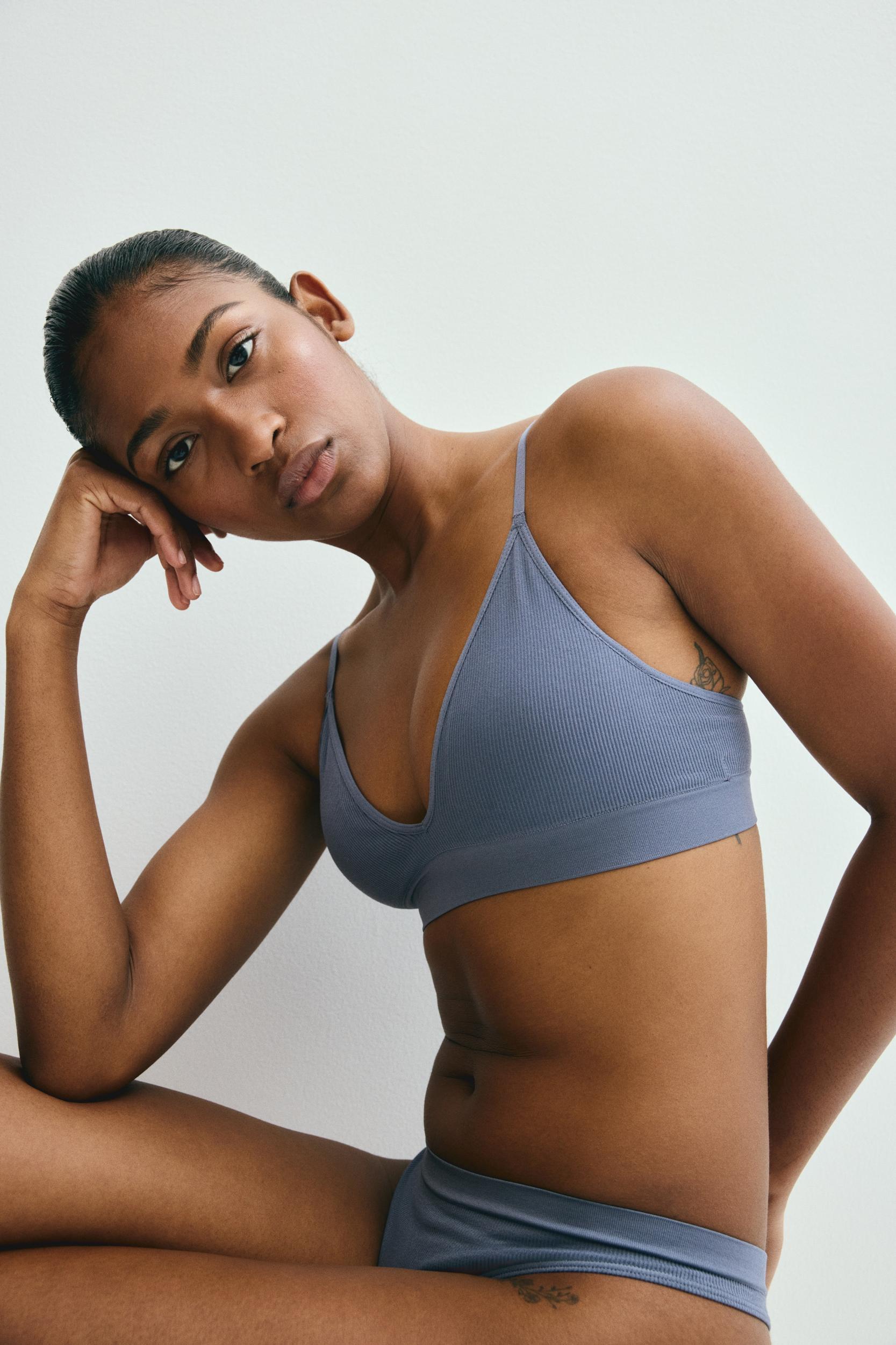 Seamless Padded Soft-cup Bra Product Image