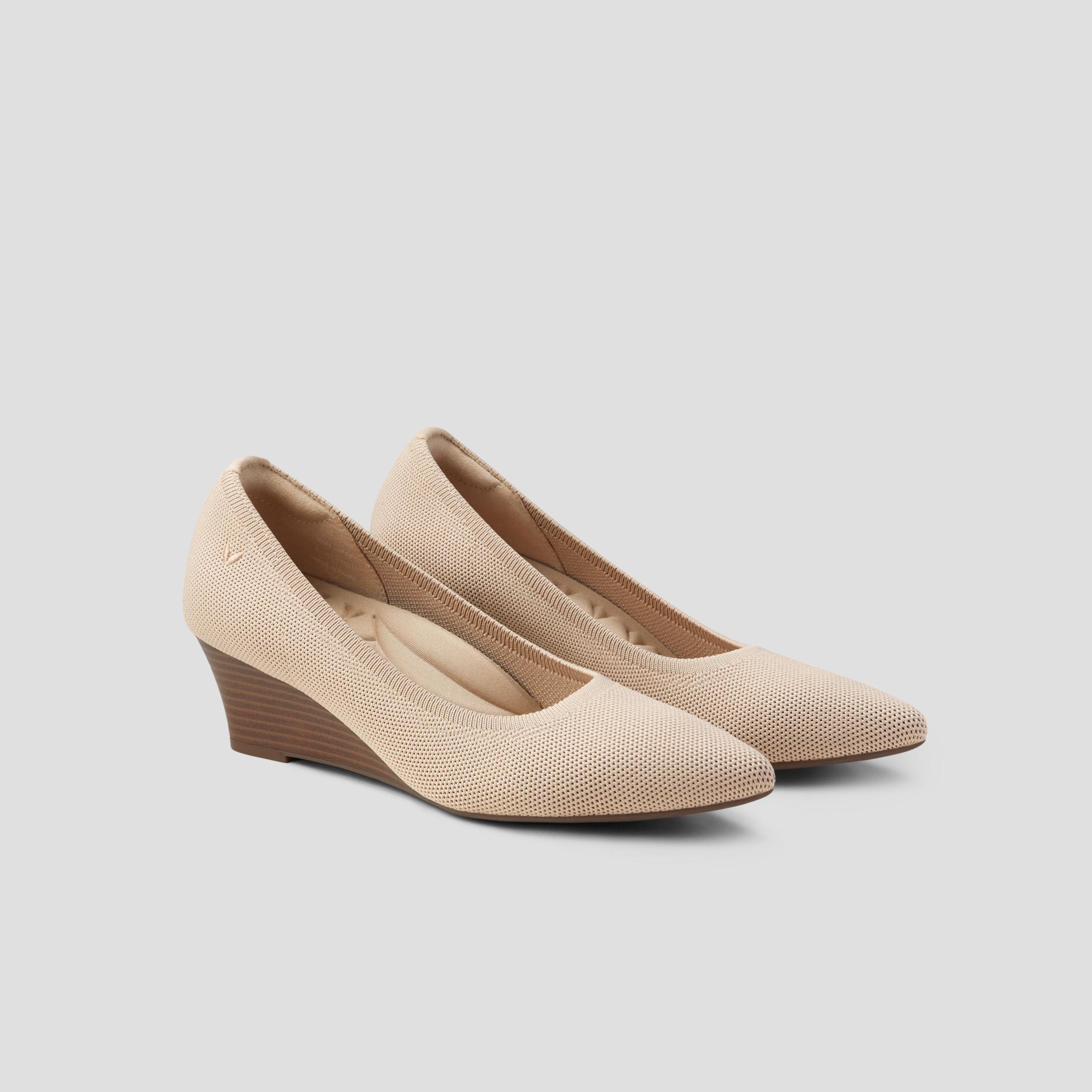 Pointed-Toe Wedge (Aria Wedge Pro) Product Image