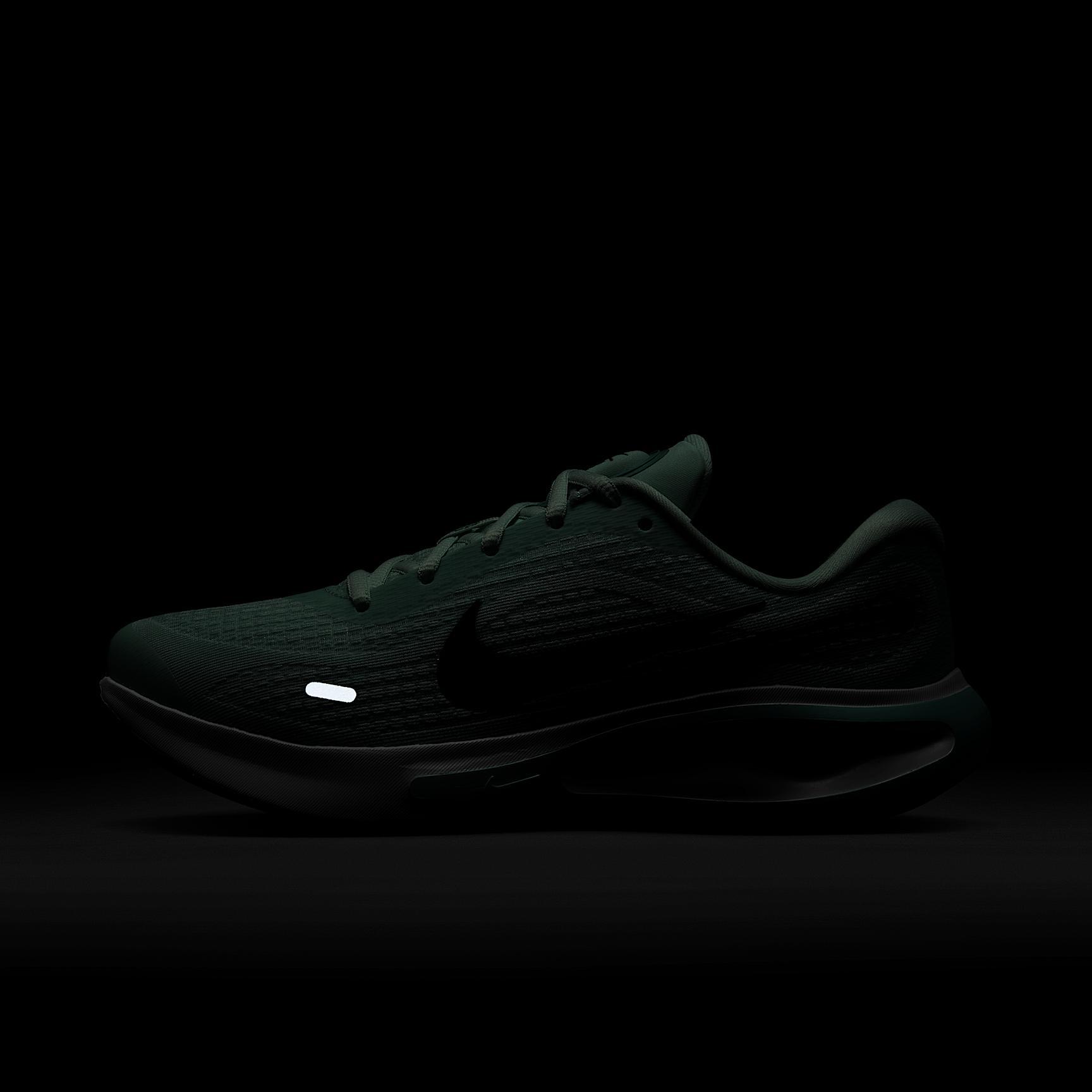 Nike Women's Journey Run Road Running Shoes Product Image