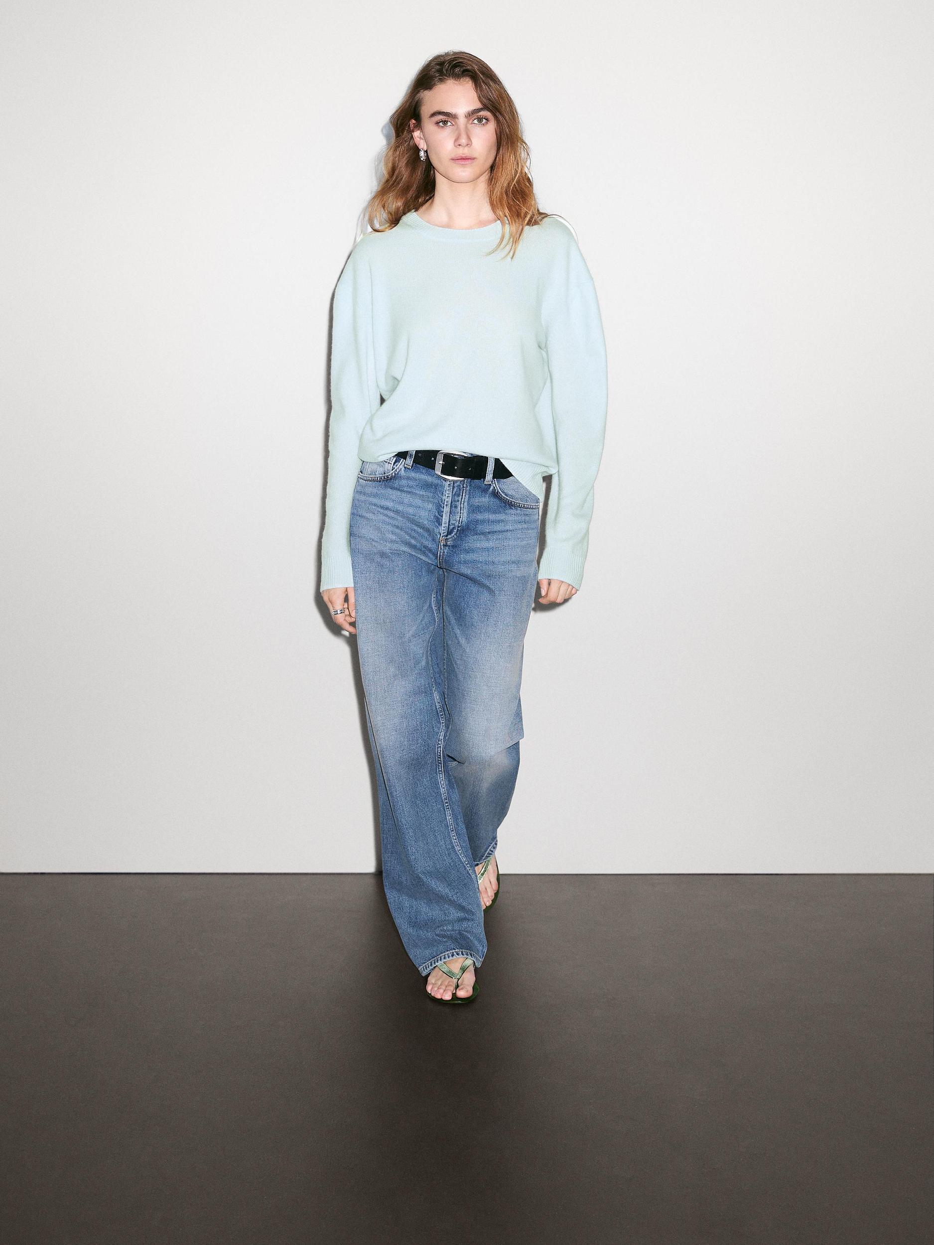 100% cashmere crew neck sweater Product Image