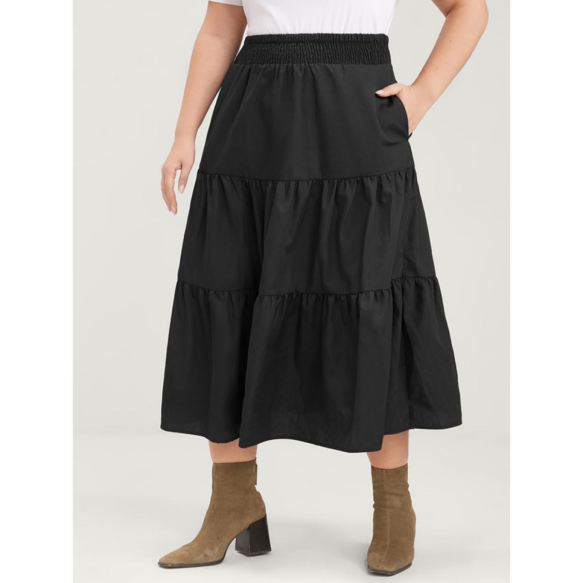 Plus Size Solid Shirred Waist Pocket Ruffle Hem Skirt Women Black Casual Shirred No stretch Pocket Dailywear Skirts BloomChic 26/4X Product Image