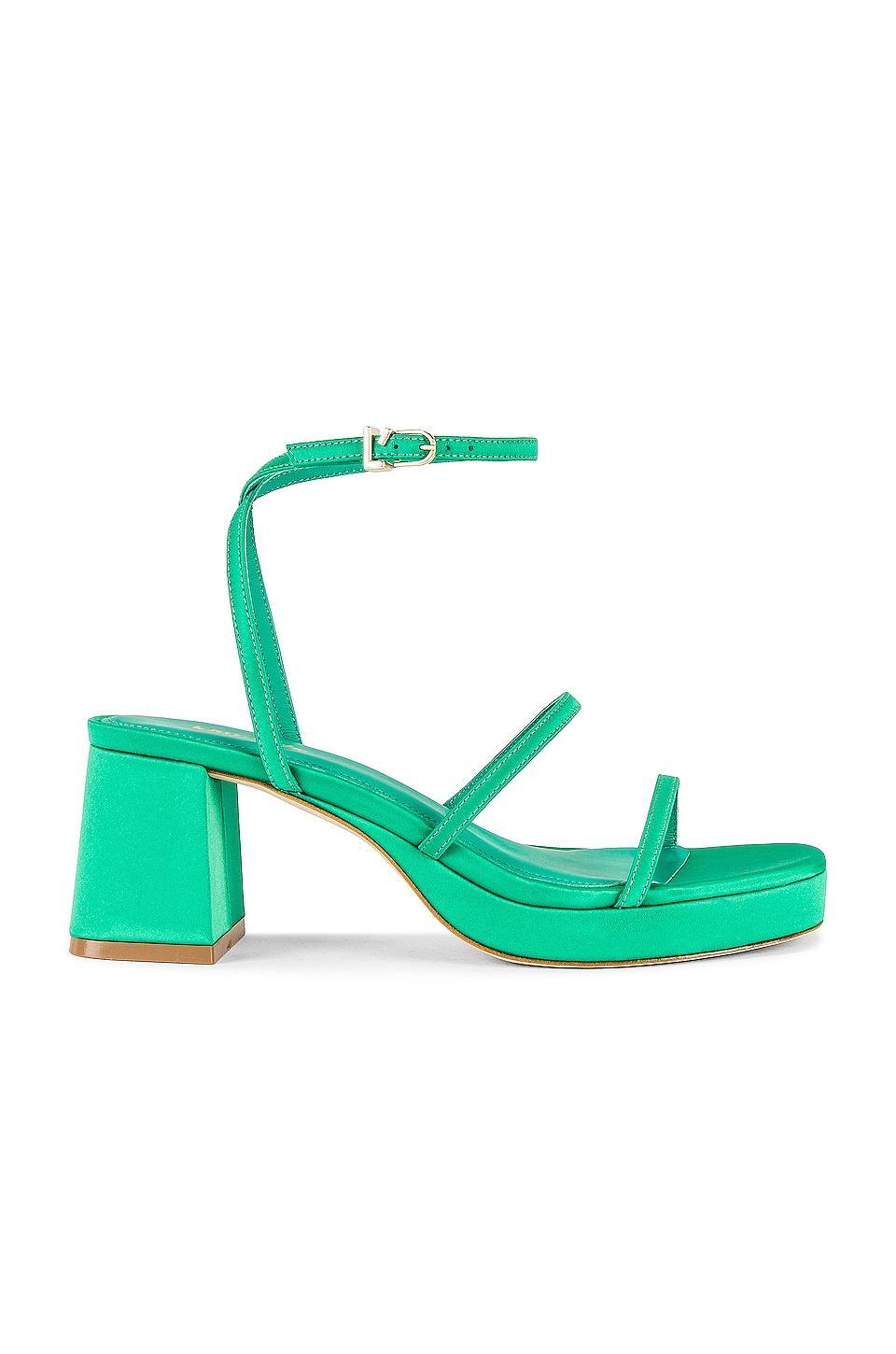 Gio Heel Product Image