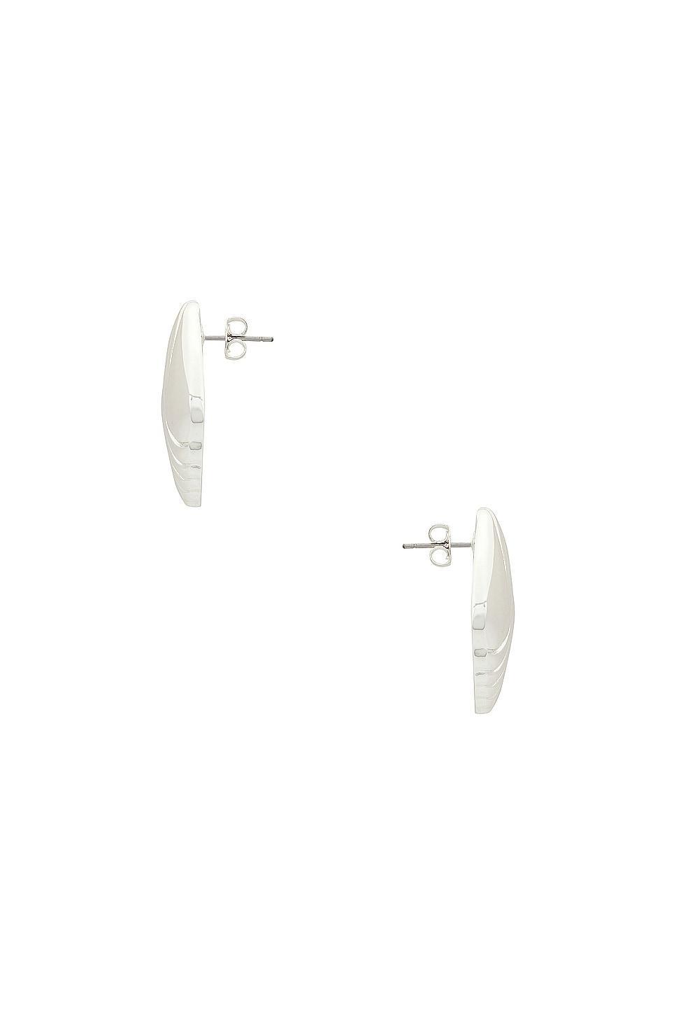Tabi Earrings Heaven Mayhem Product Image