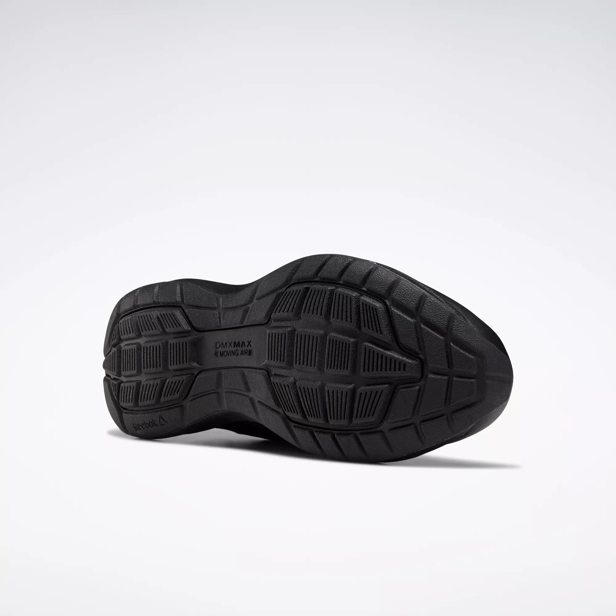 Walk Ultra 7 DMX MAX Extra-Wide Men's Shoes in Black Product Image