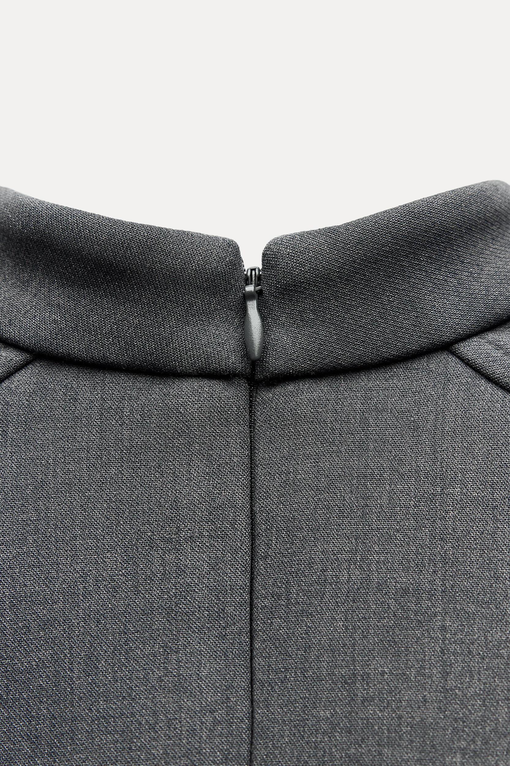 SHORT VOLUMINOUS TOP Product Image