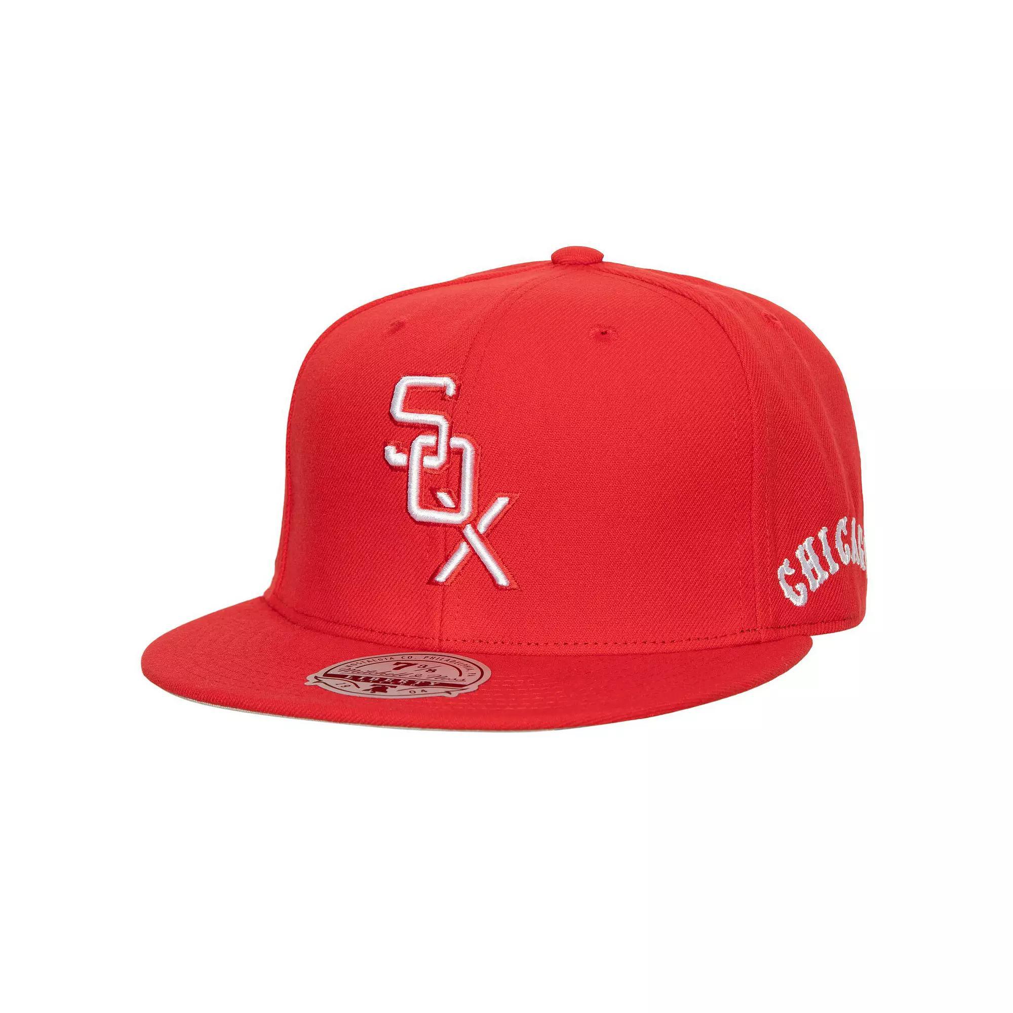 Men's Mitchell & Ness Red/ Chicago White Sox Bases Loaded Fitted Hat, Size: 7 5/8 Product Image