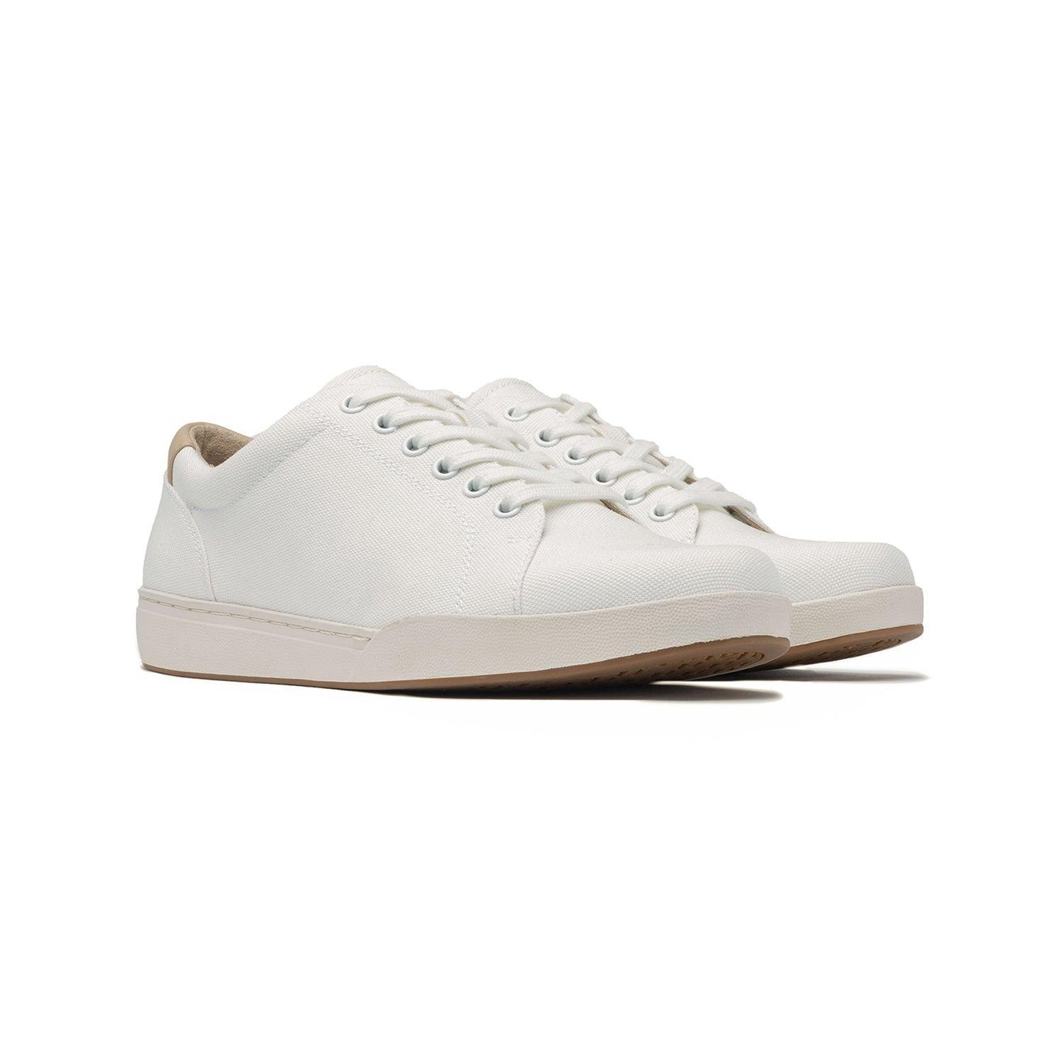 Encore Sneaker Product Image