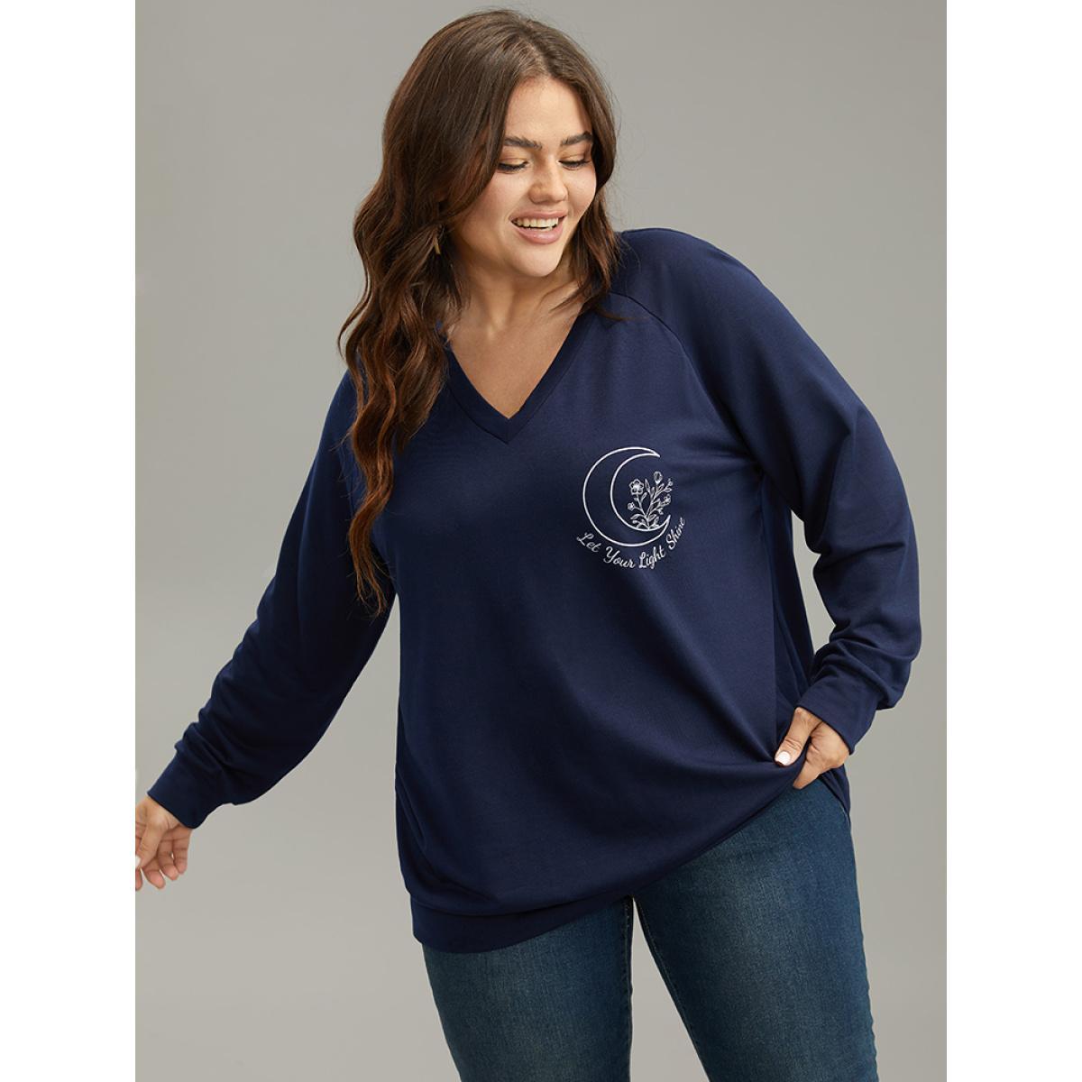 Plus Size Moon Print V Neck Raglan Sleeve Sweatshirt Women Indigo Casual Elastic cuffs Dailywear Sweatshirts BloomChic 22-24/3X Product Image