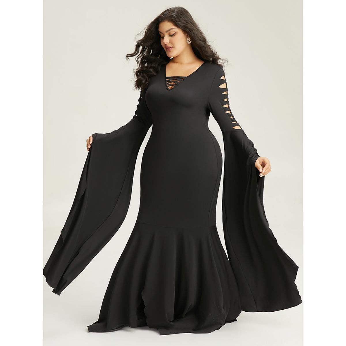 Plus Size Halloween Ripped Extra Long Sleeve Dress Black Women Elegant Plain V-neck Extra Long Sleeve Curvy Maxi Dress BloomChic 26/4X Product Image