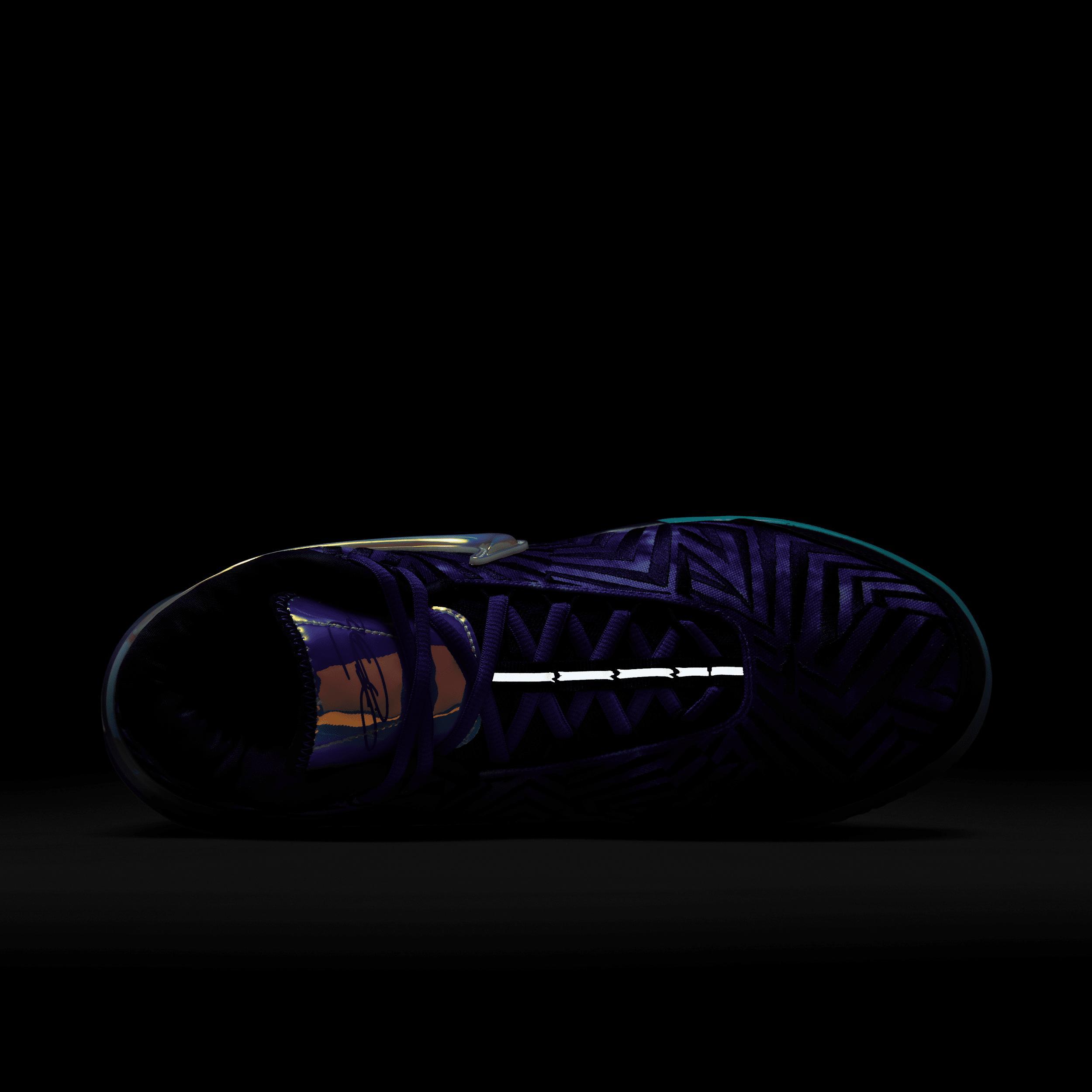 Nike Men's LeBron NXXT Genisus QS Basketball Shoes Product Image