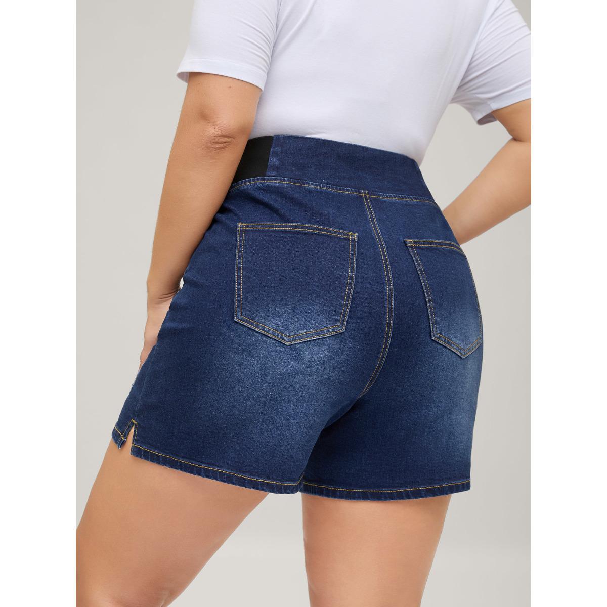 Plus Size Pull-On Stretchy Waist Denim Shorts Women Darkindigo Medium stretch Everyday-Casual Slanted pocket Denim Shorts BloomChic 14/1X Product Image